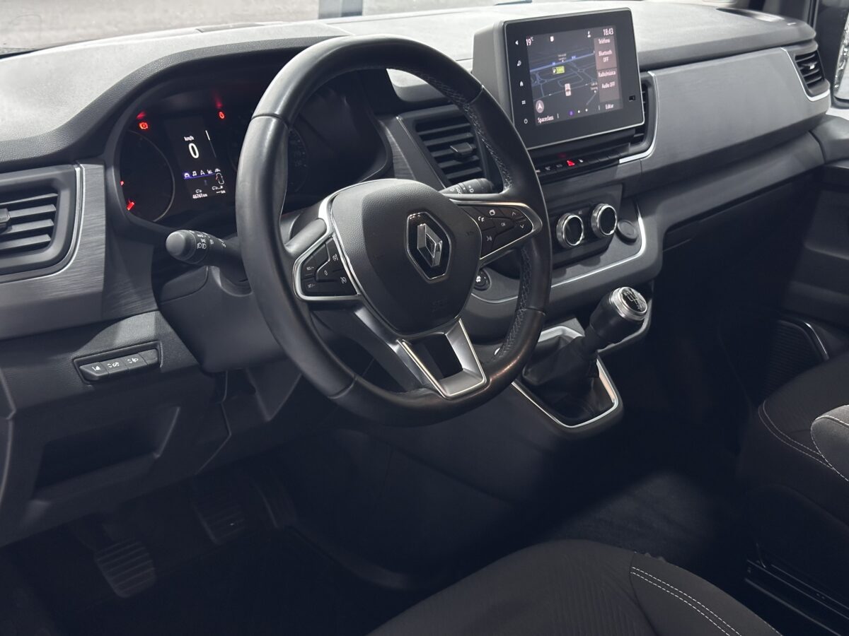 RENAULT TRAFIC SPACECLASS L1H1 