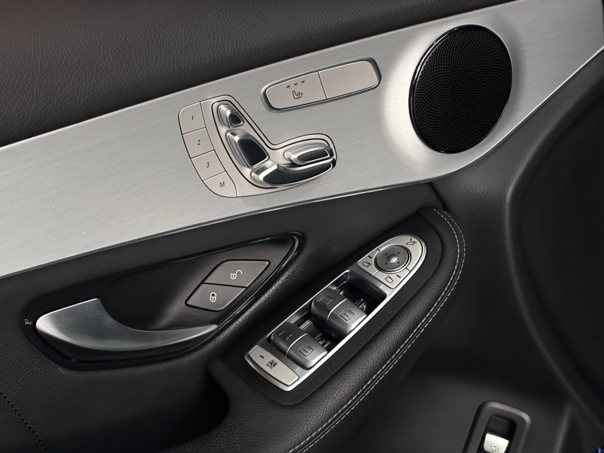 MERCEDES-BENZ GLC COUPE 300 AMG ECO 