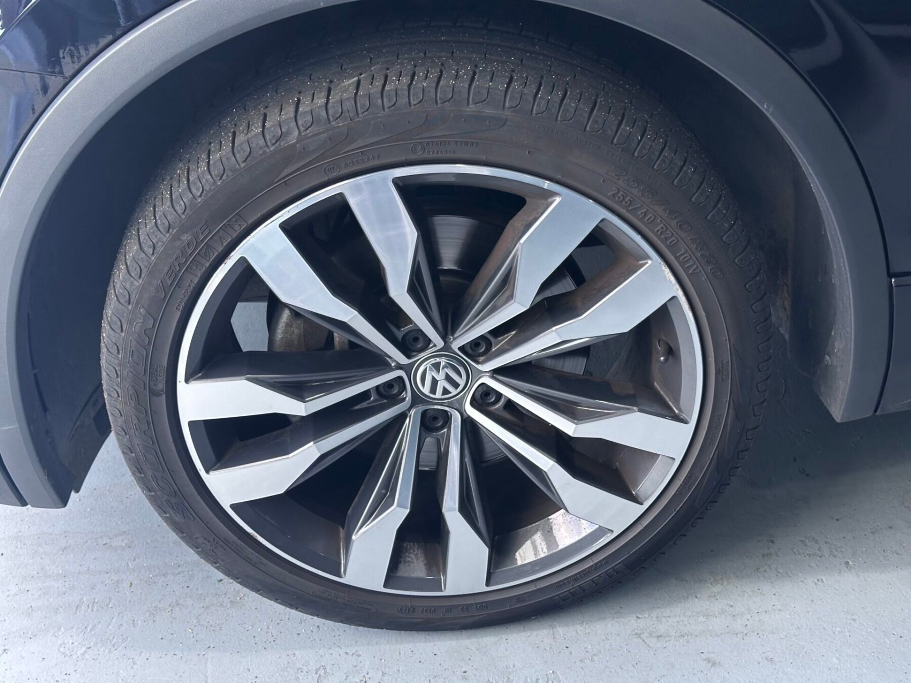 VOLKSWAGEN TIGUAN ALLSPACE R LINE 4 MOTION