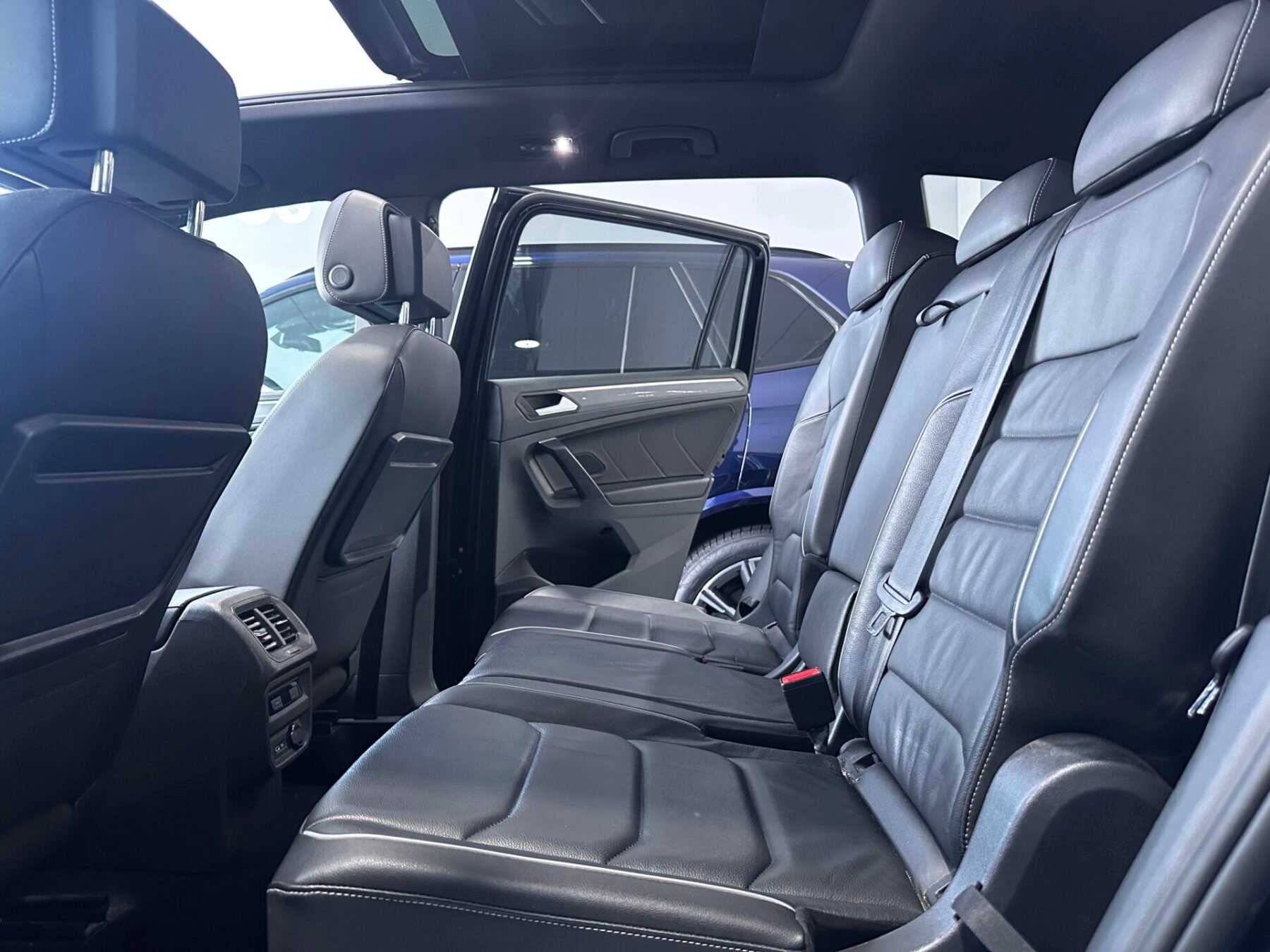 VOLKSWAGEN TIGUAN ALLSPACE R LINE 4 MOTION