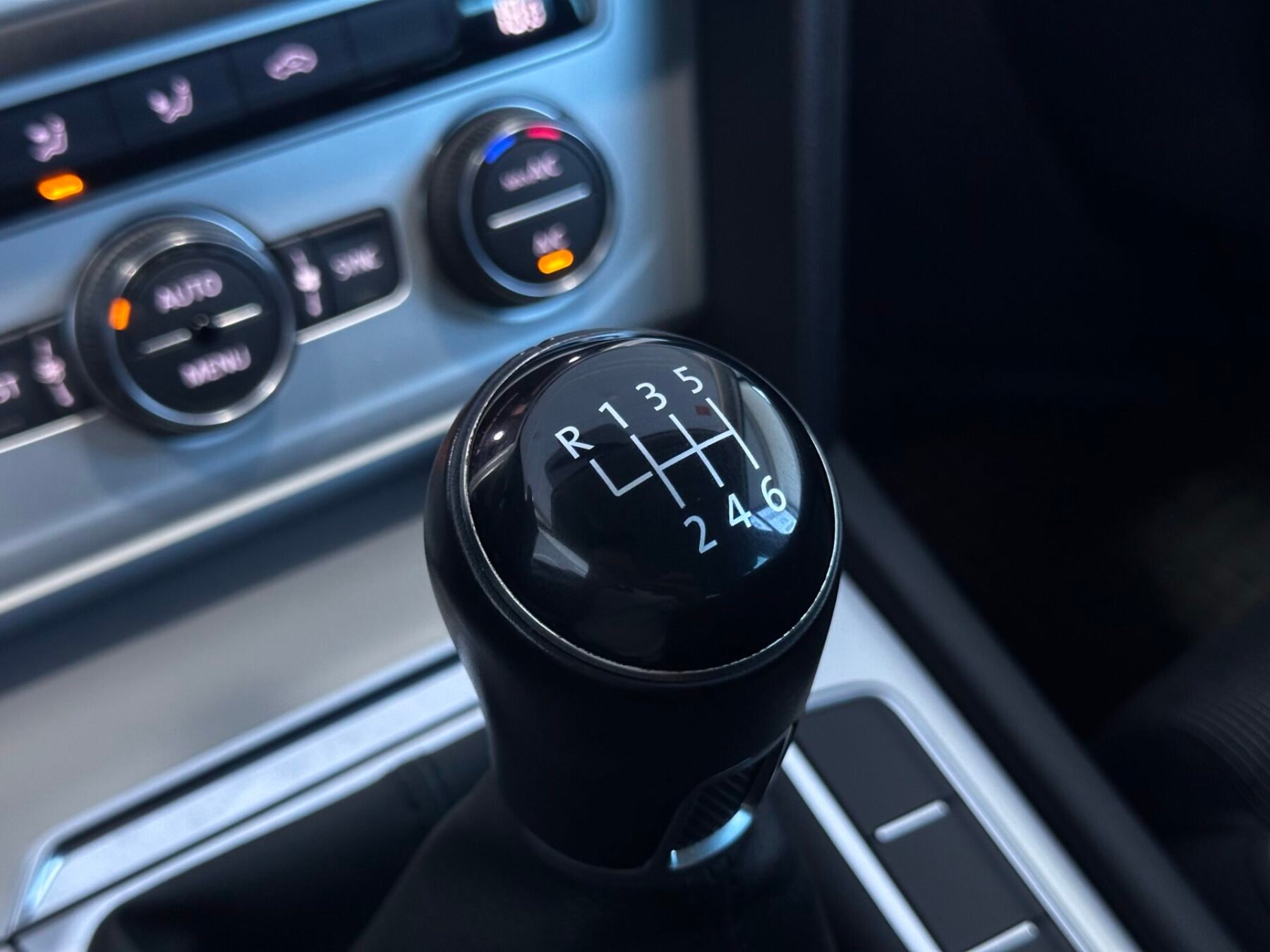 VOLKSWAGEN PASSAT VARIANT 1.6 TDI 120CV