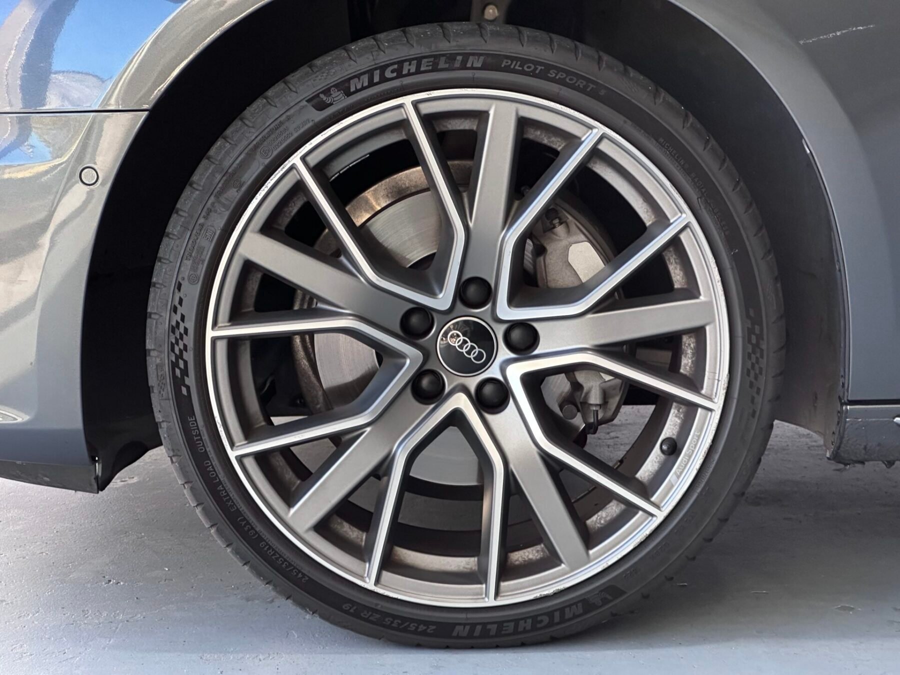 AUDI A4 40 TDI BLACK LINE 