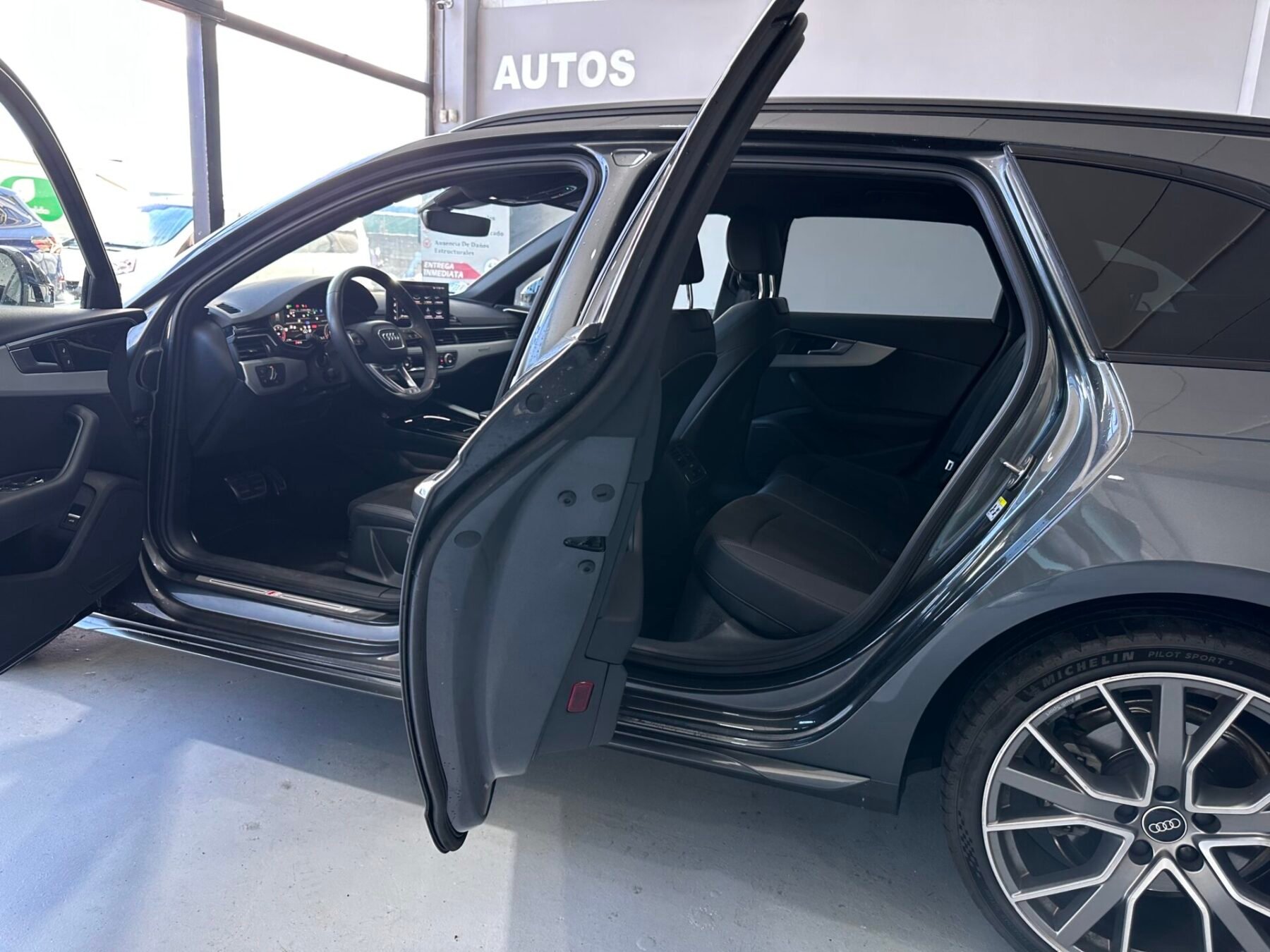 AUDI A4 40 TDI BLACK LINE 