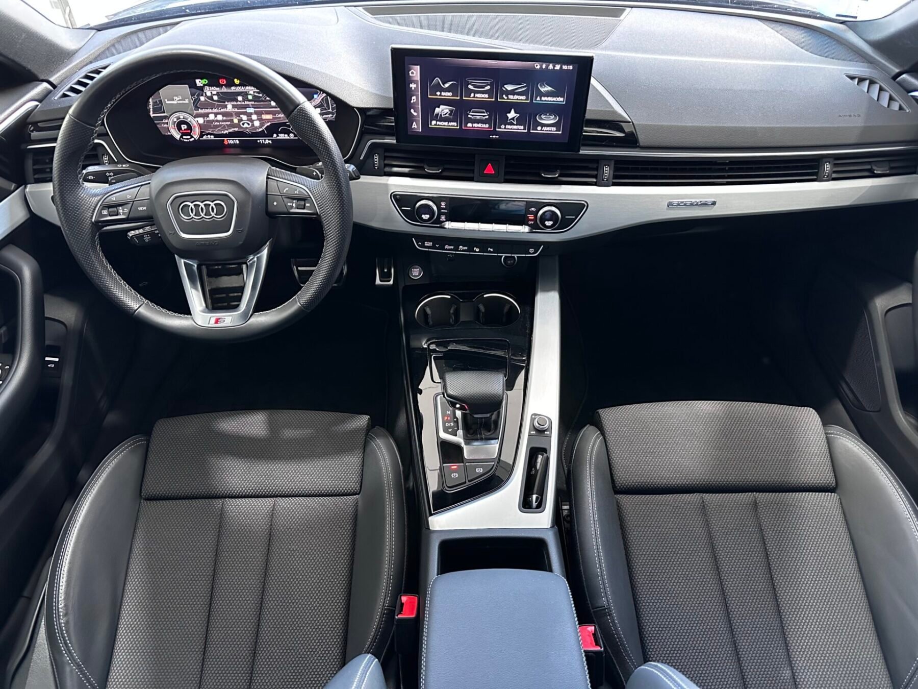 AUDI A4 40 TDI BLACK LINE 