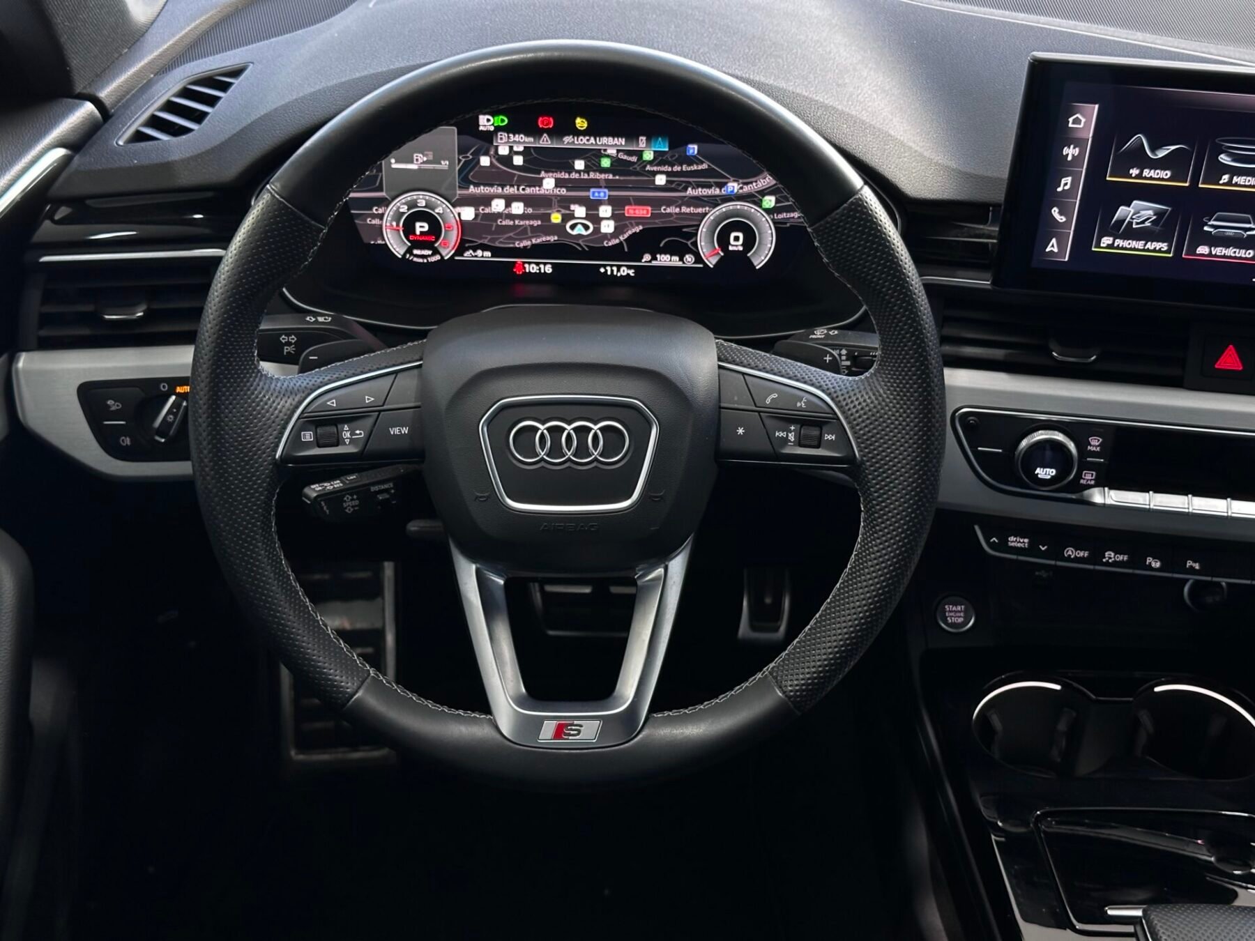 AUDI A4 40 TDI BLACK LINE 