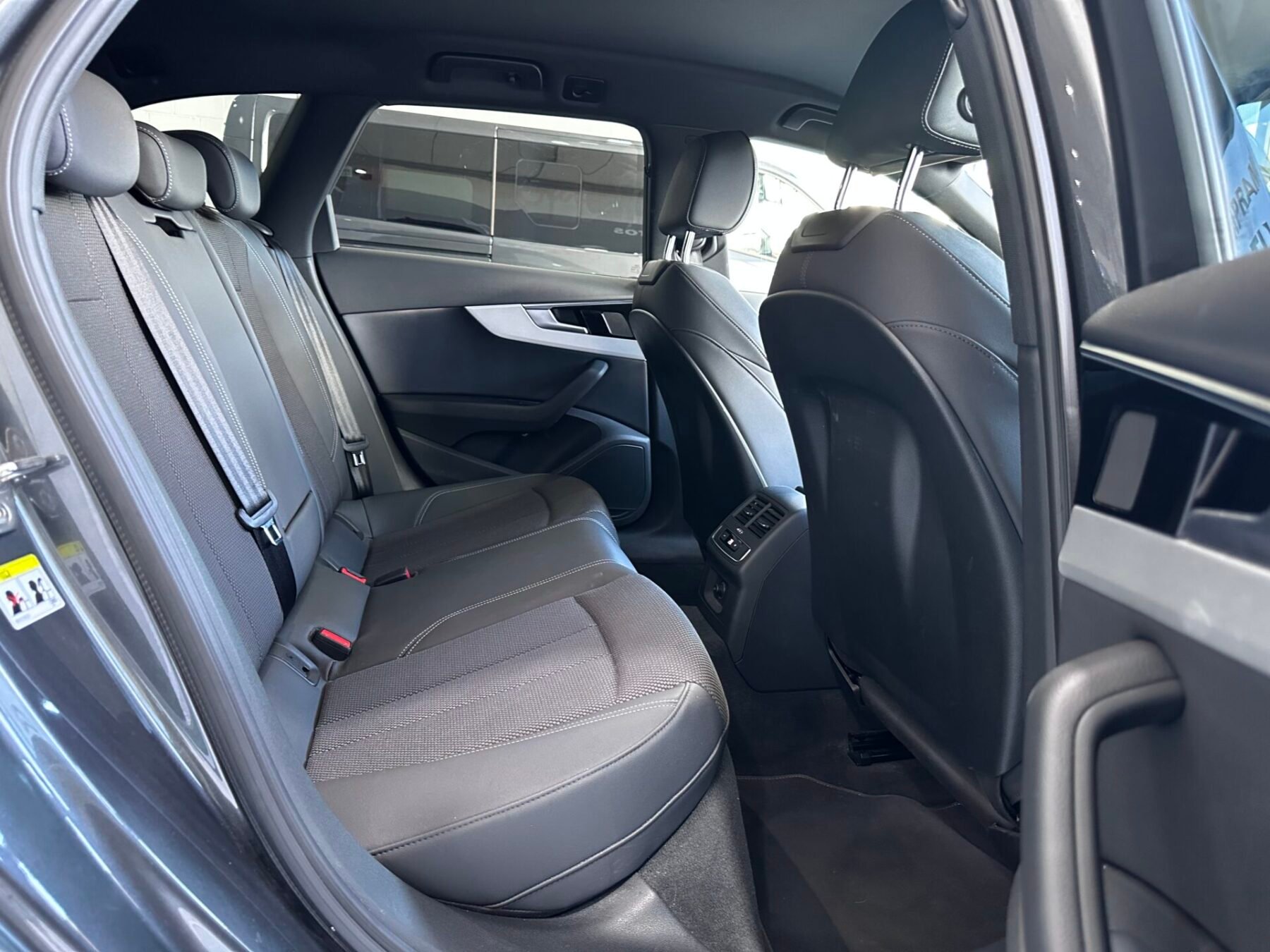 AUDI A4 40 TDI BLACK LINE 