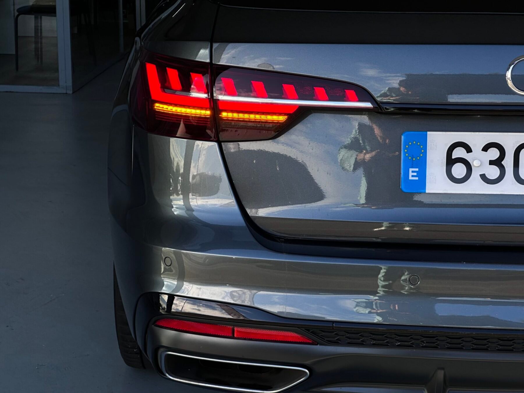 AUDI A4 40 TDI BLACK LINE 