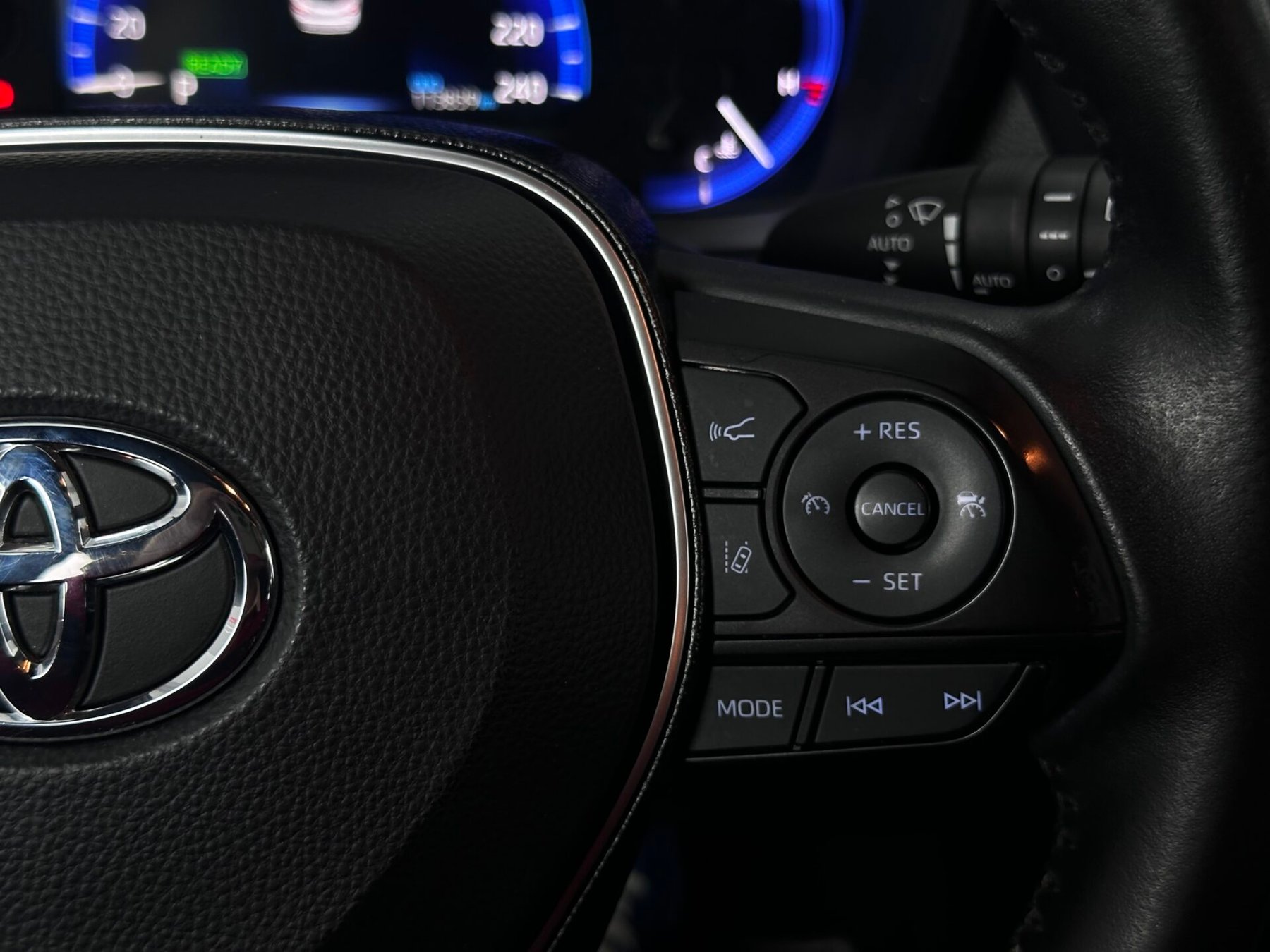 TOYOTA COROLLA ACTIVE TECH TOURING SPORT