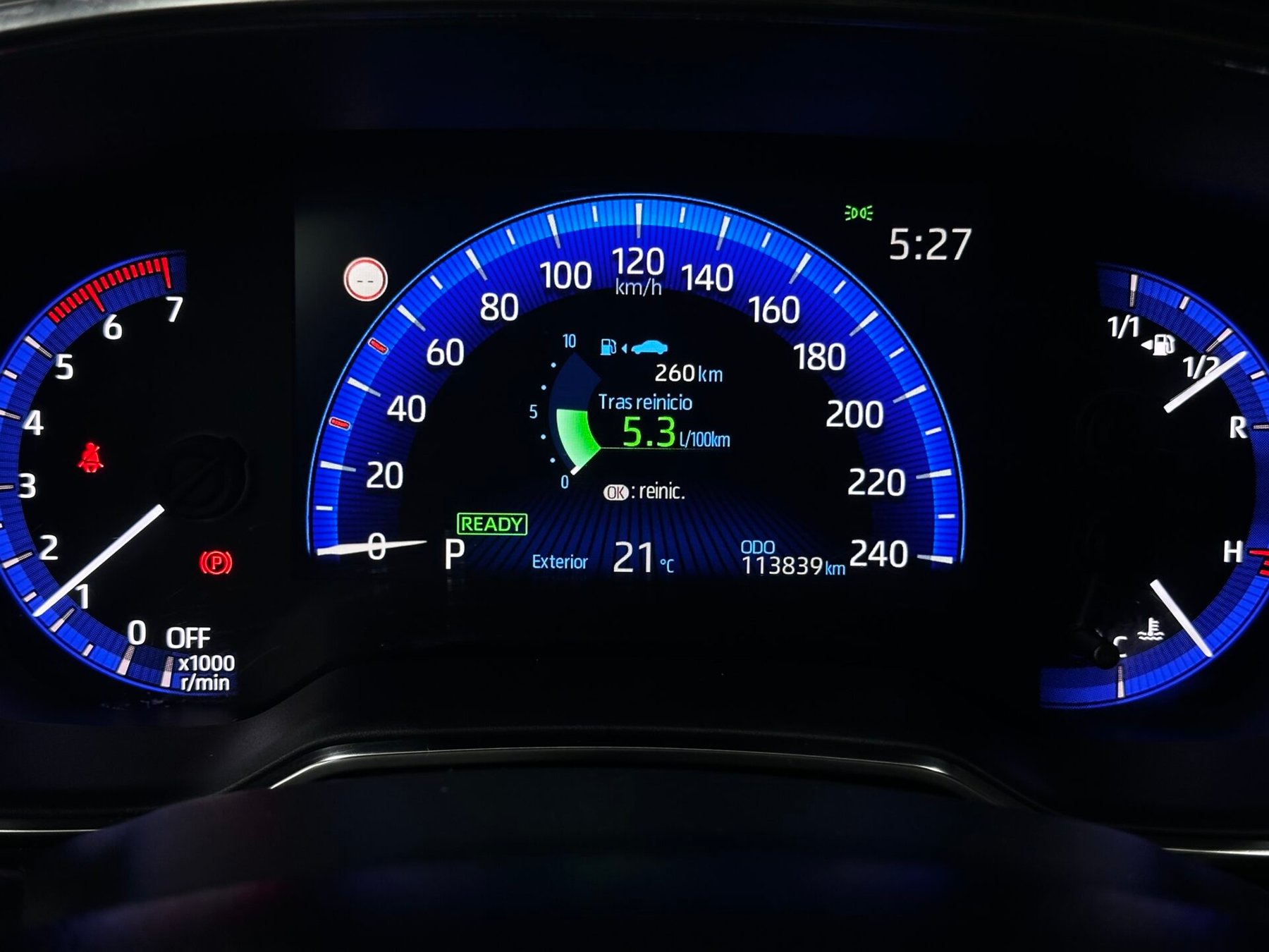 TOYOTA COROLLA ACTIVE TECH TOURING SPORT