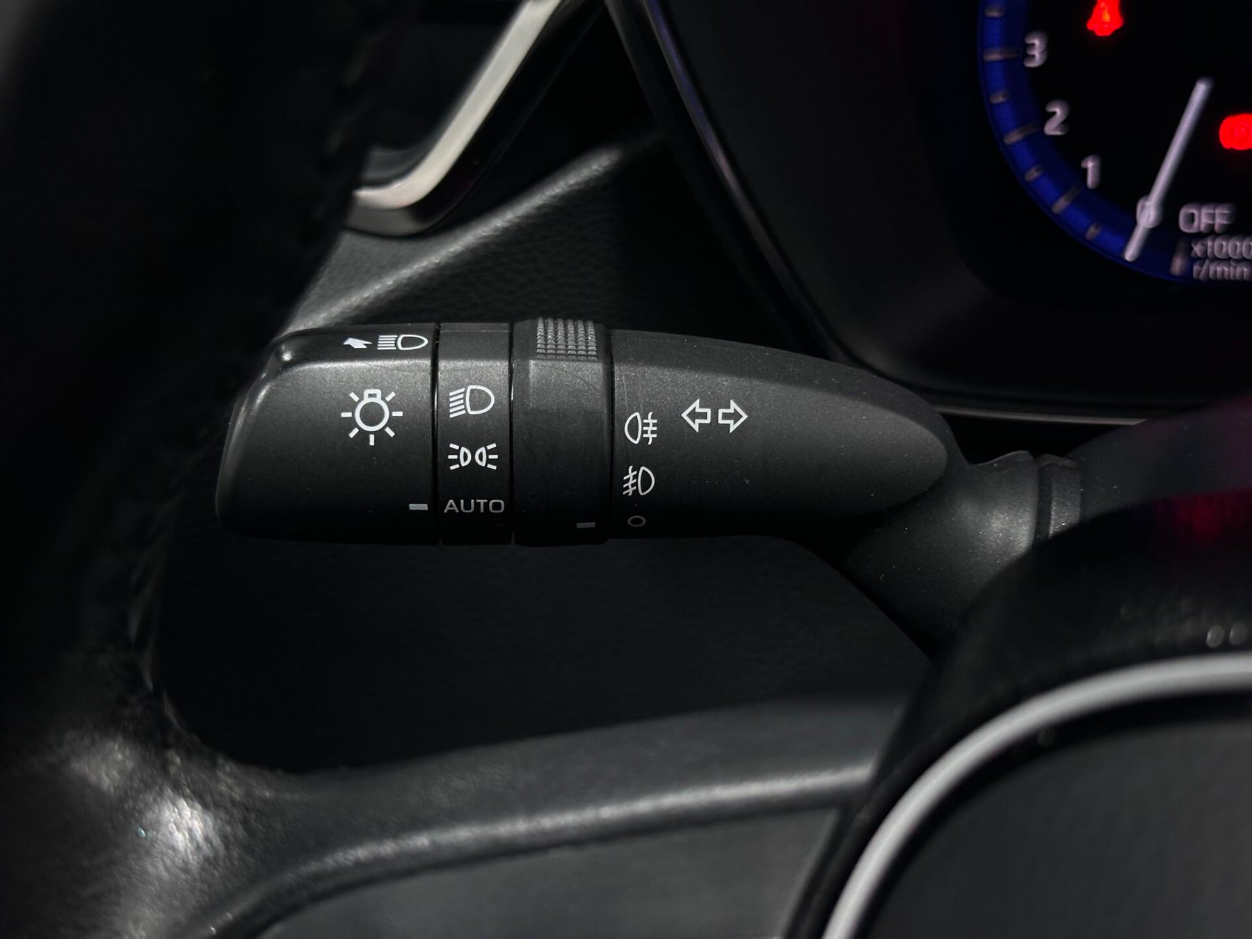 TOYOTA COROLLA ACTIVE TECH TOURING SPORT