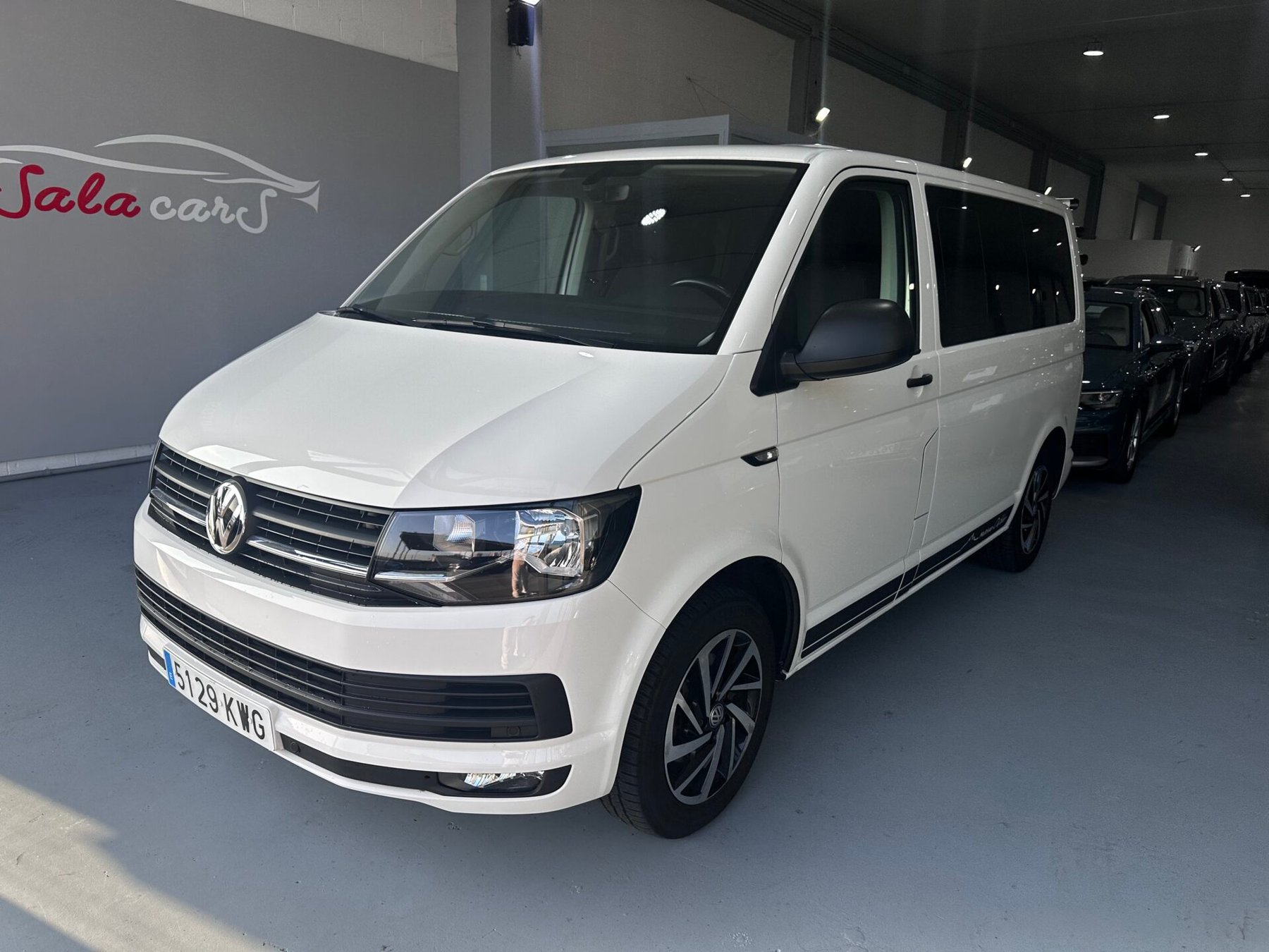 VOLKSWAGEN MULTIVAN OUTDOOR 
