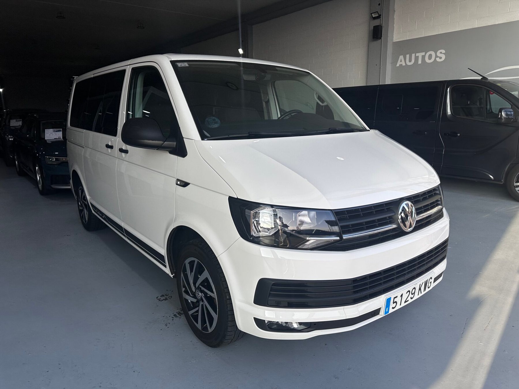VOLKSWAGEN MULTIVAN OUTDOOR 
