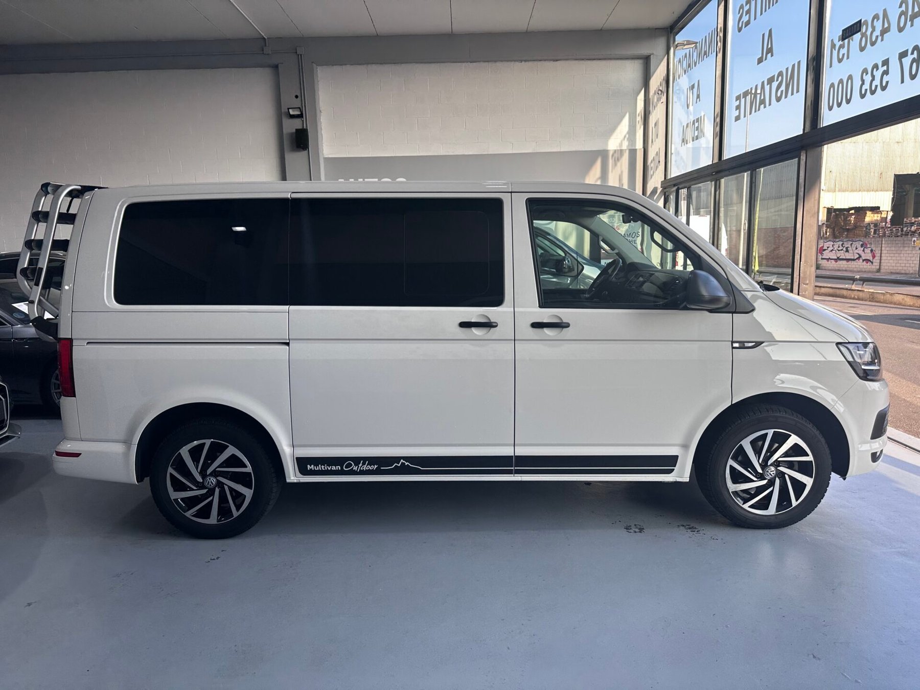 VOLKSWAGEN MULTIVAN OUTDOOR 