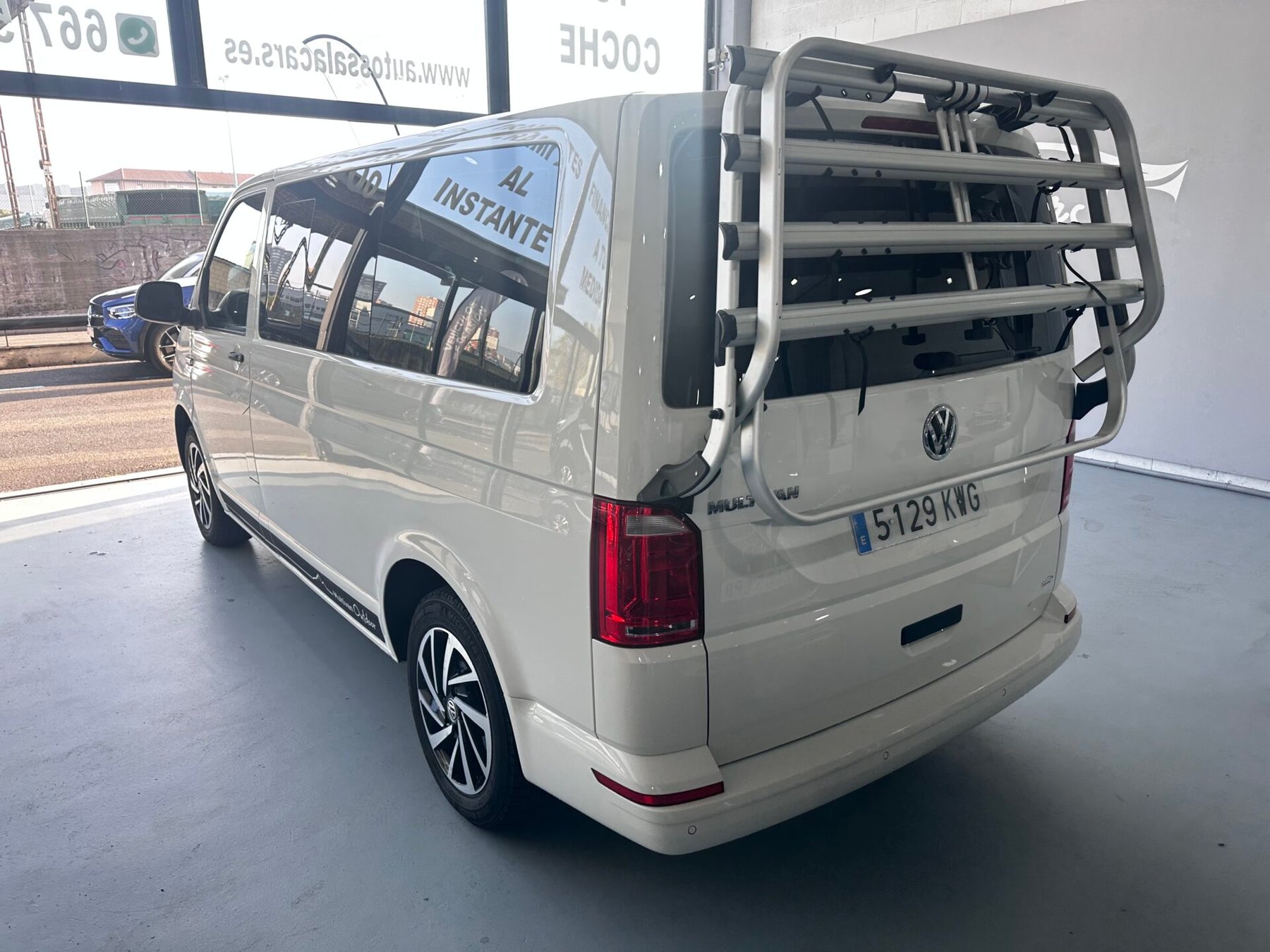 VOLKSWAGEN MULTIVAN OUTDOOR 