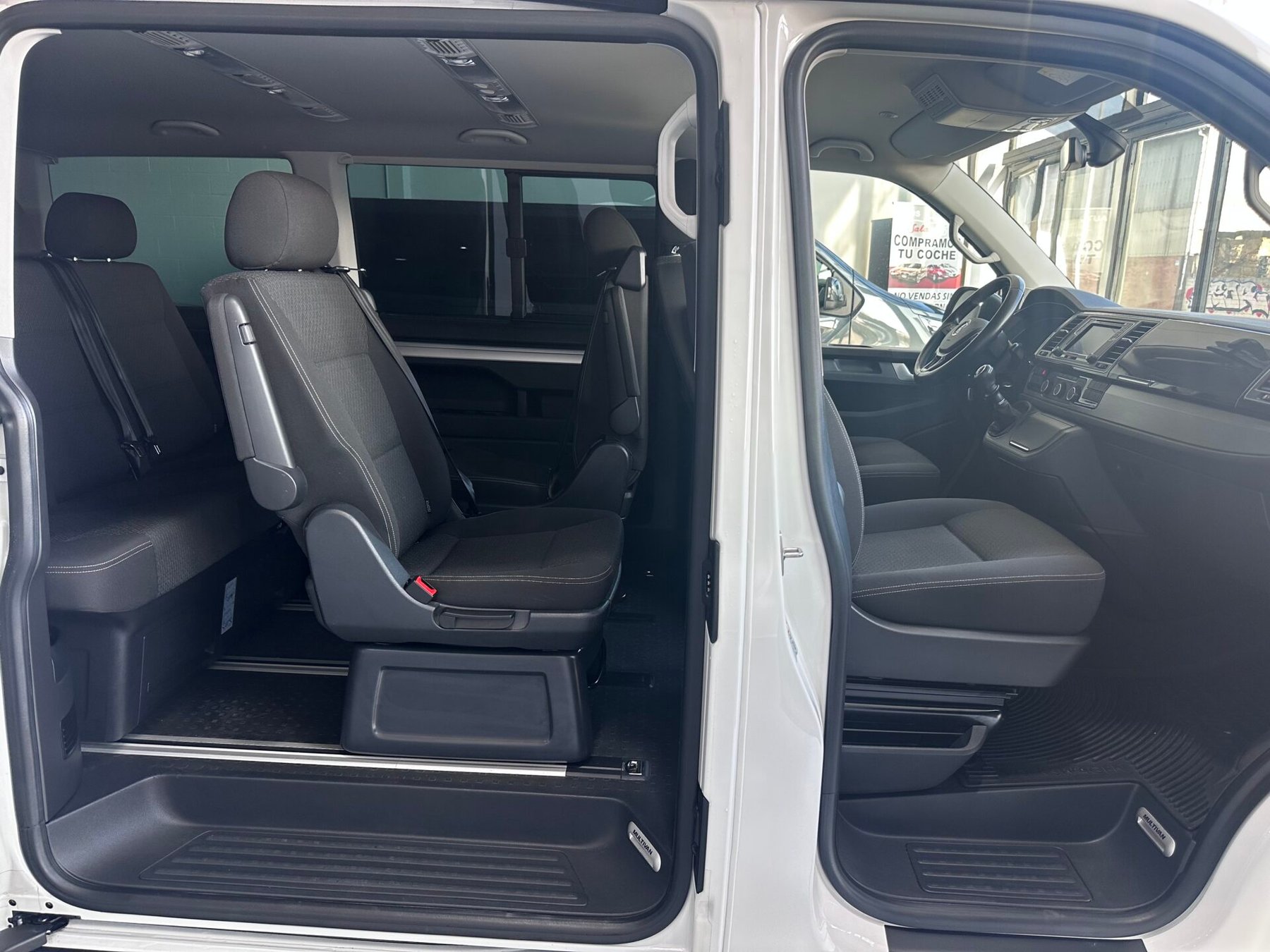 VOLKSWAGEN MULTIVAN OUTDOOR 
