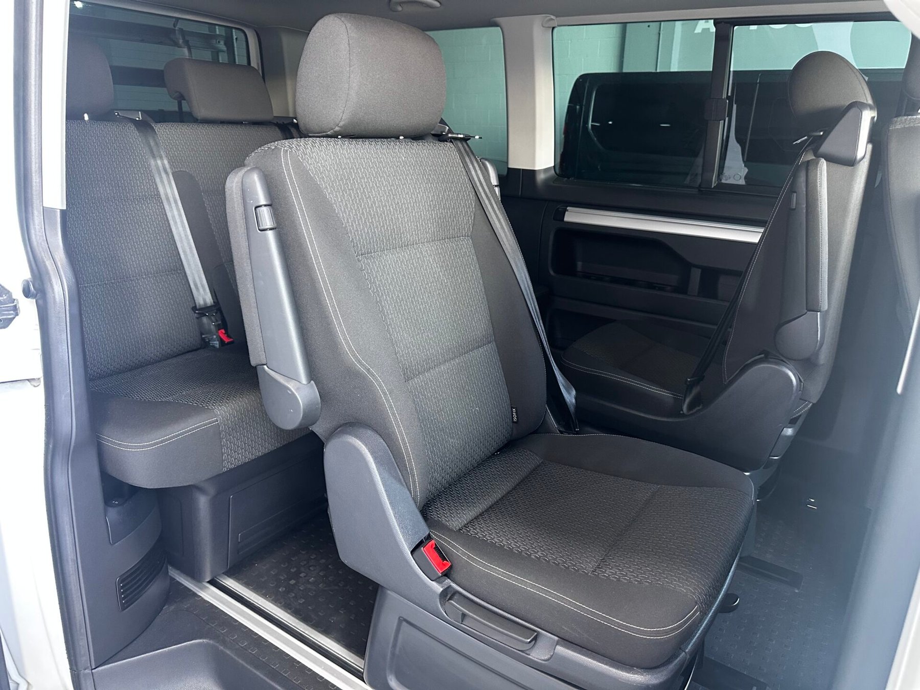VOLKSWAGEN MULTIVAN OUTDOOR 