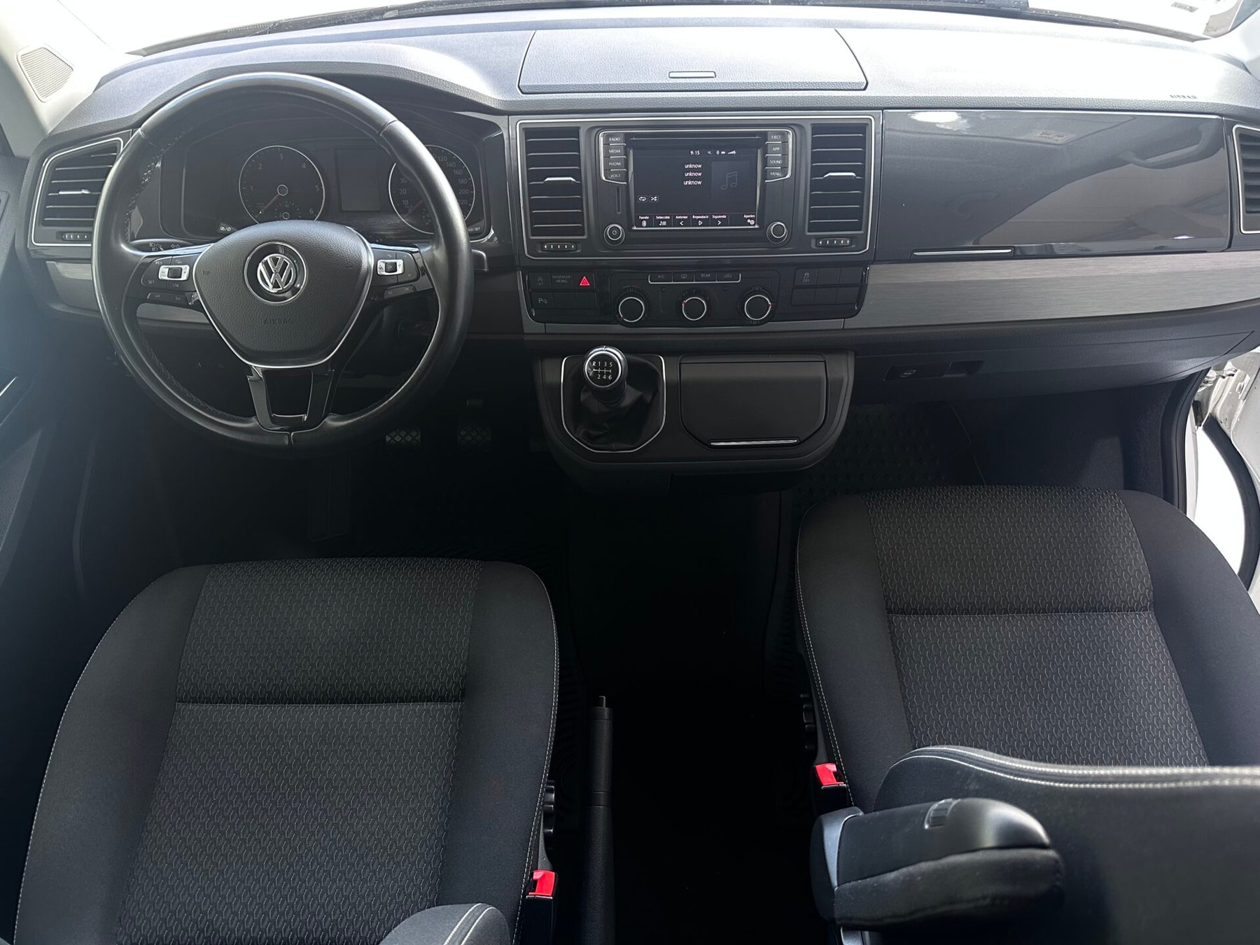 VOLKSWAGEN MULTIVAN OUTDOOR 