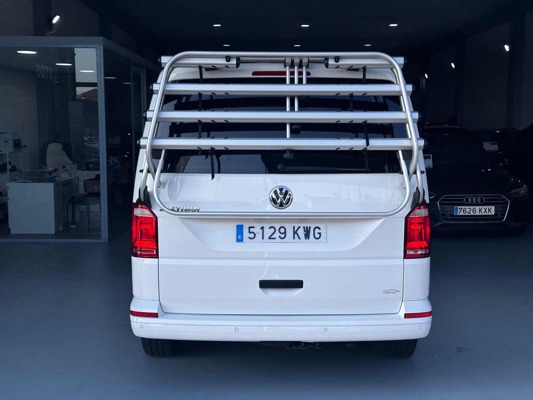 VOLKSWAGEN MULTIVAN OUTDOOR 