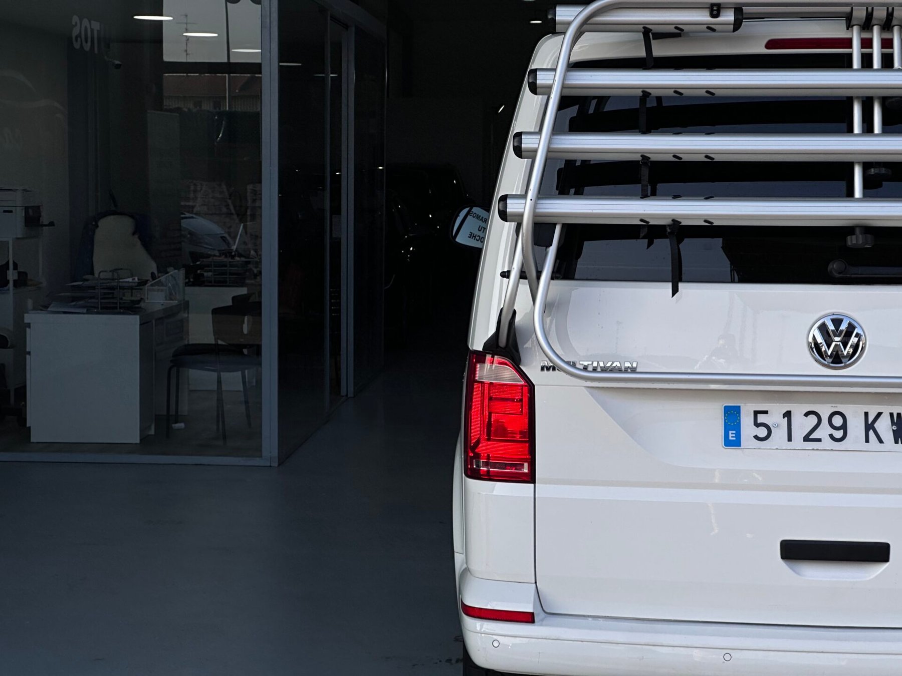 VOLKSWAGEN MULTIVAN OUTDOOR 