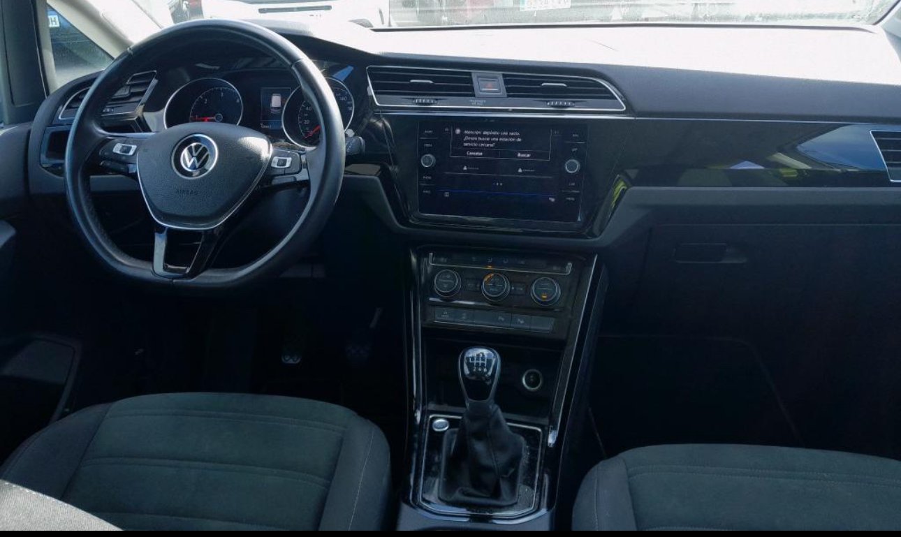 VOLKSWAGEN TOURAN 2.0 TDI RLINE