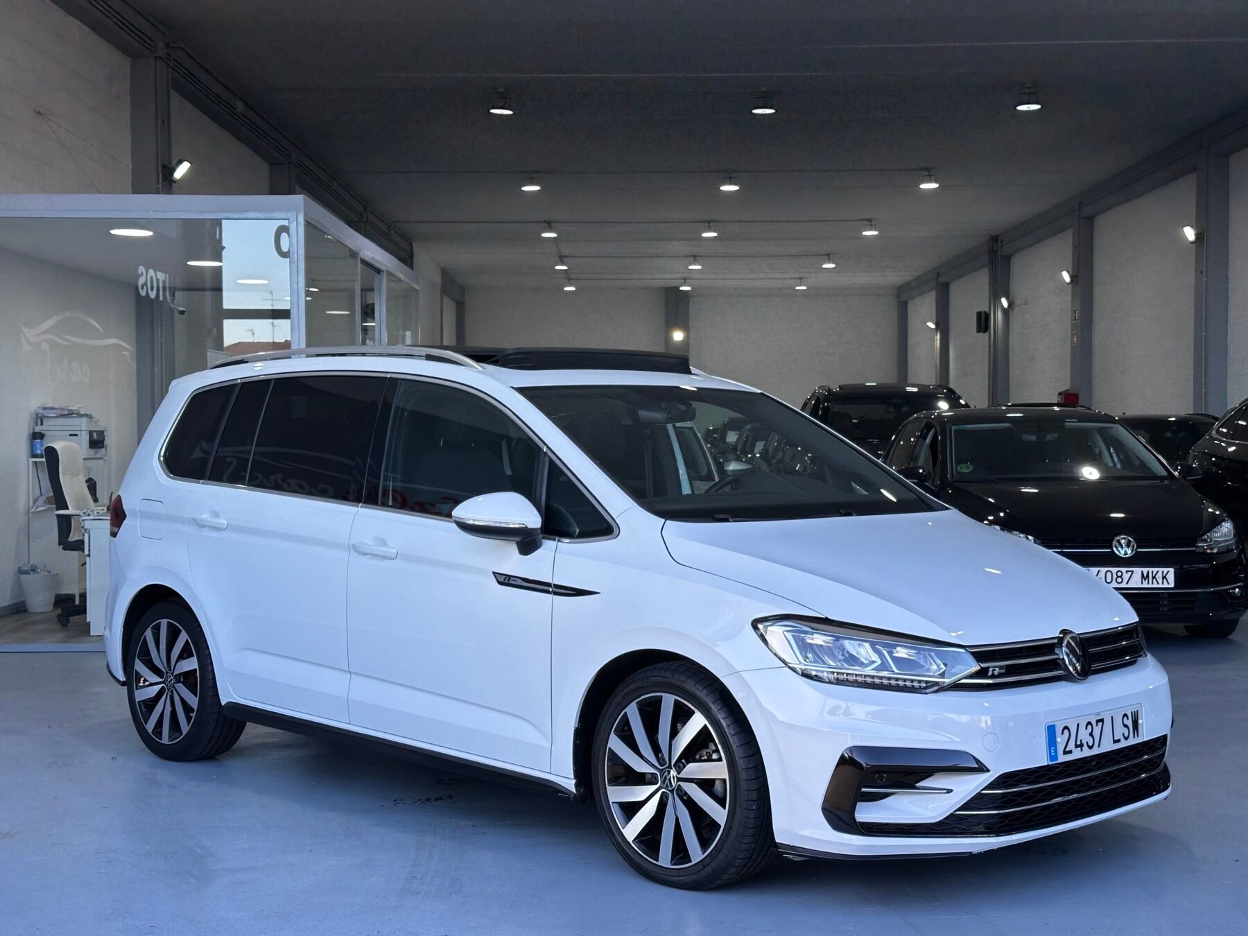 VOLKSWAGEN TOURAN RLINE 2.0TDI DSG 7 PLAZAS 