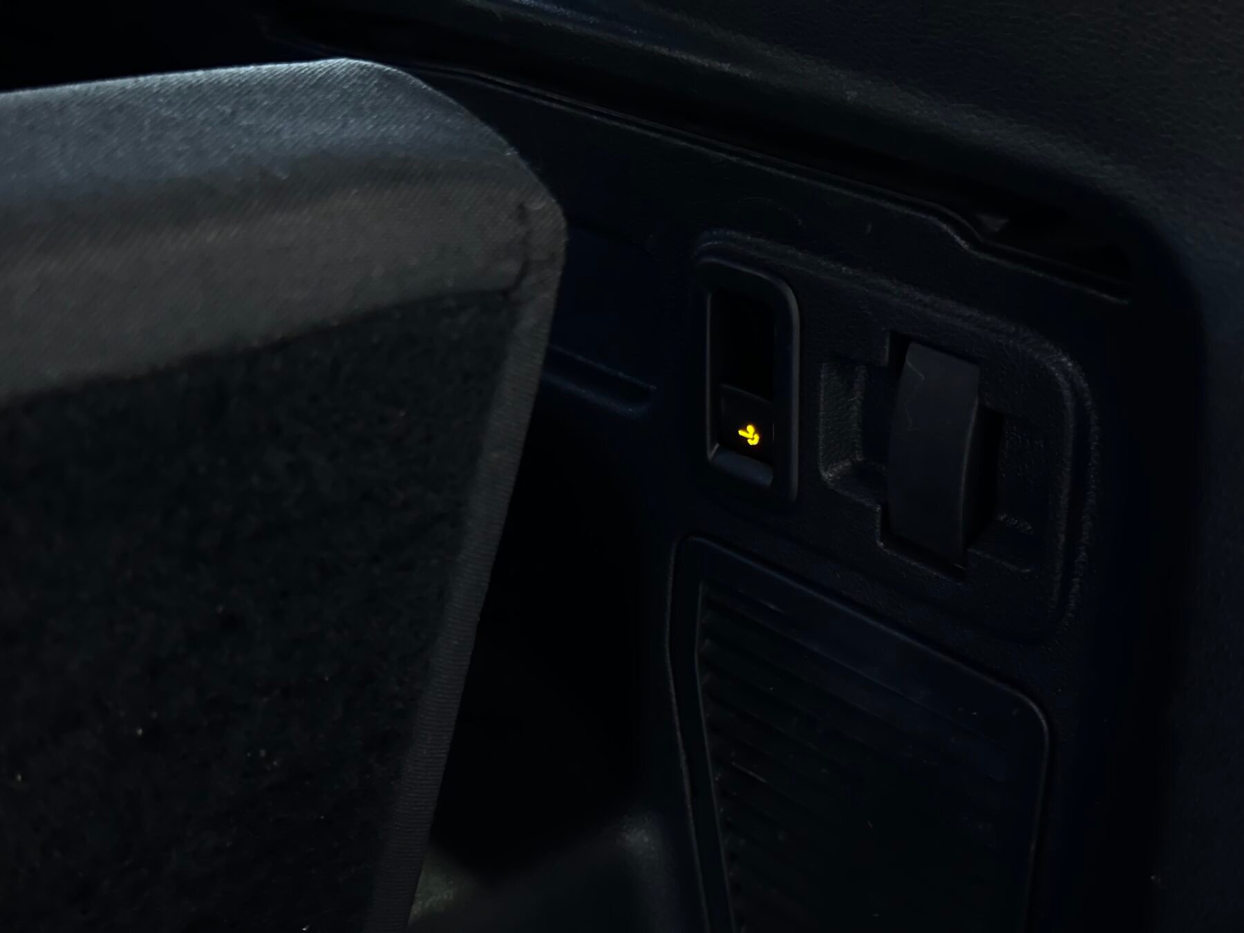 VOLKSWAGEN TOURAN RLINE 2.0TDI DSG 7 PLAZAS 