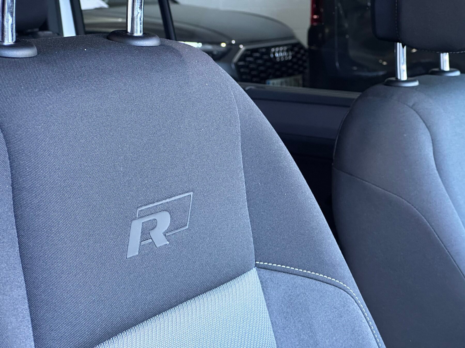 VOLKSWAGEN TOURAN RLINE 2.0TDI DSG 7 PLAZAS 