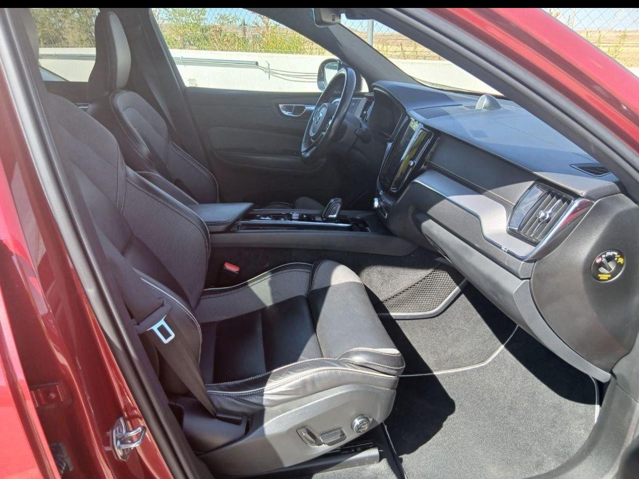 VOLVO XC60  2.0 B5 D AWD RDesign Auto