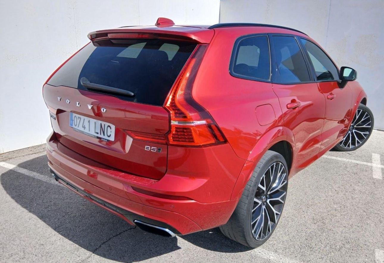 VOLVO XC60  2.0 B5 D AWD RDesign Auto