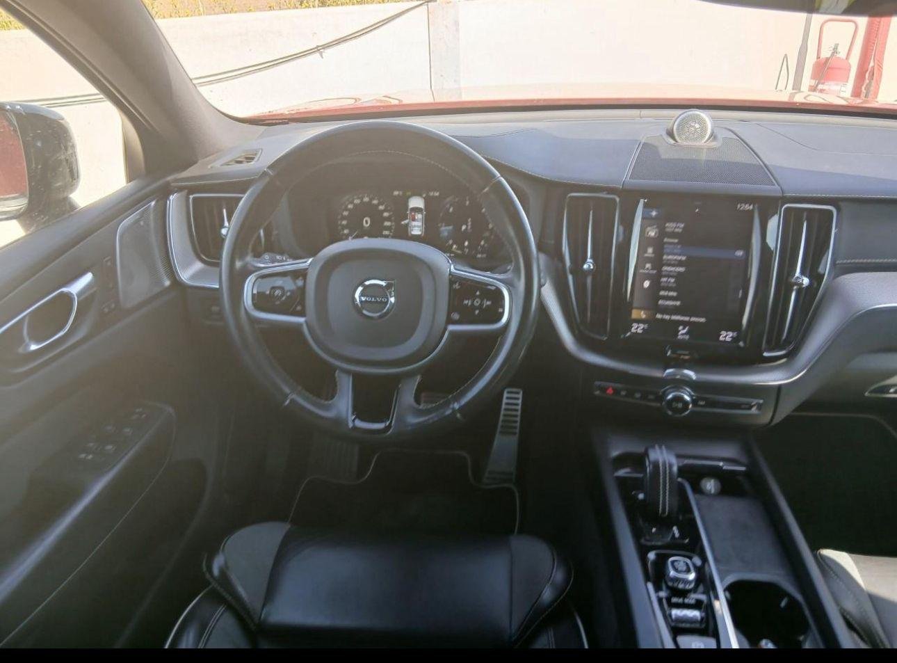 VOLVO XC60  2.0 B5 D AWD RDesign Auto