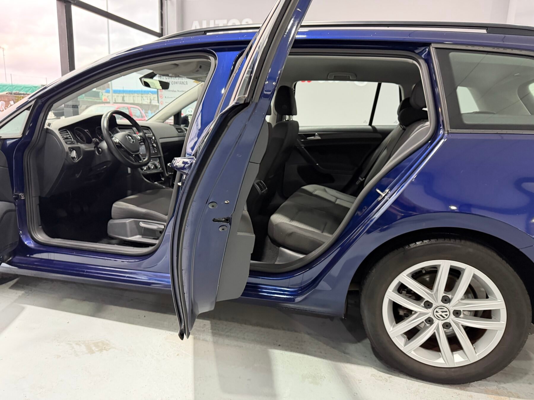 VOLKSWAGEN GOLF VARIANT 1.5 TSI 