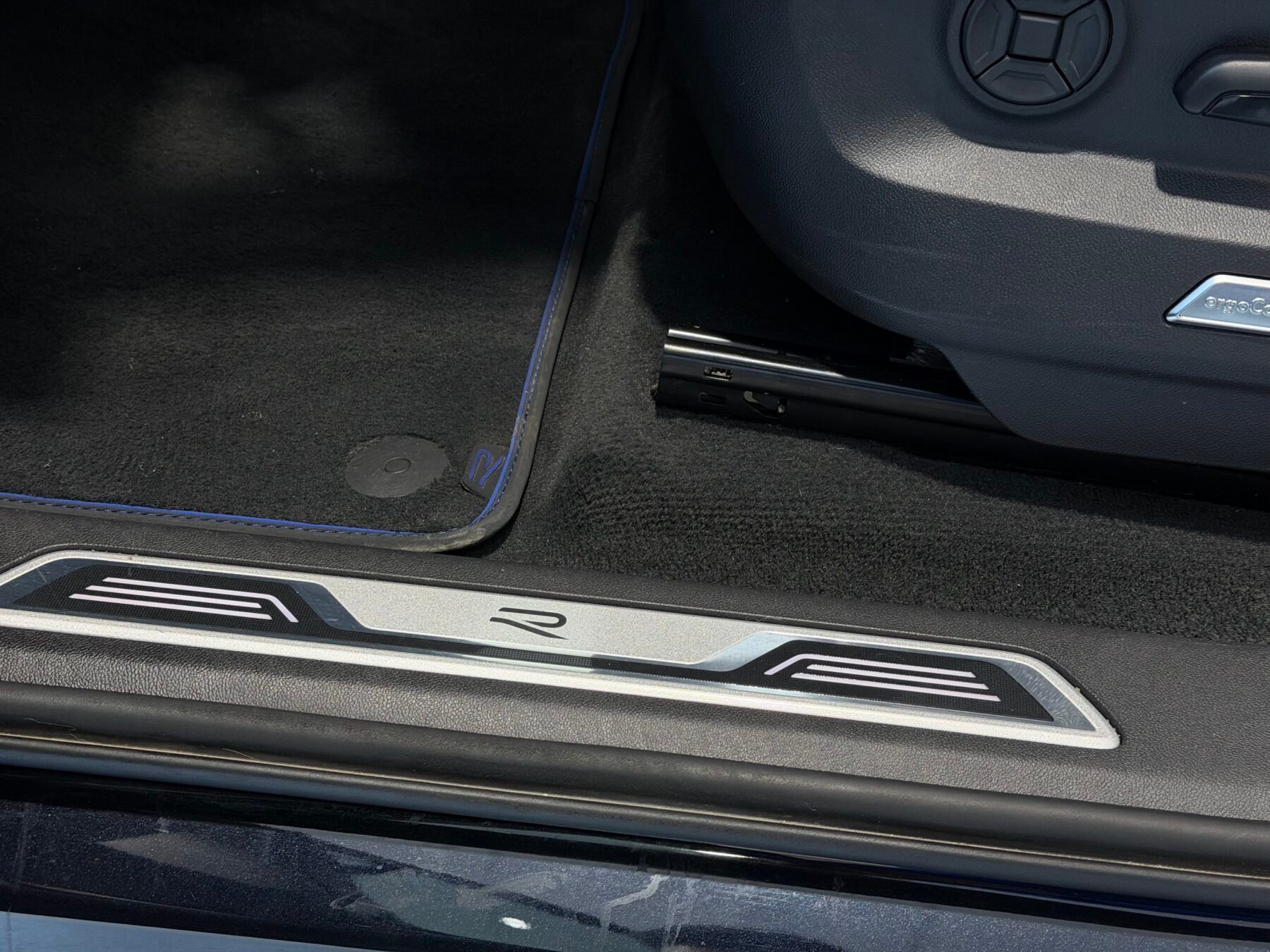 VOLKSWAGEN touareg R 3.0 V6 TSI 462cv