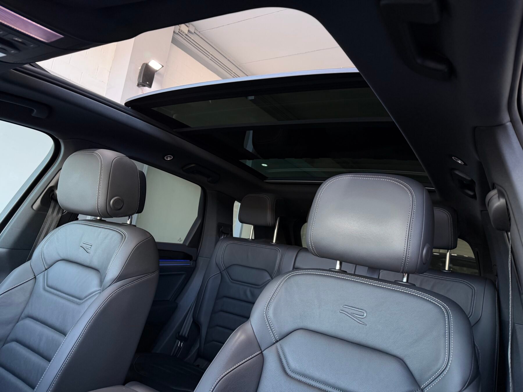 VOLKSWAGEN touareg R 3.0 V6 TSI 462cv