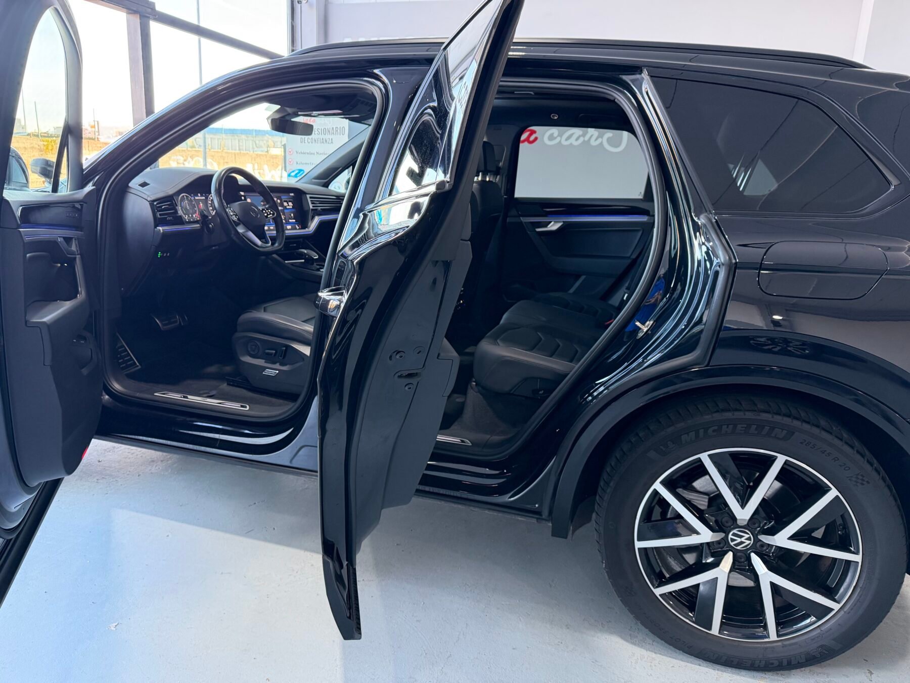 VOLKSWAGEN touareg R 3.0 V6 TSI 462cv