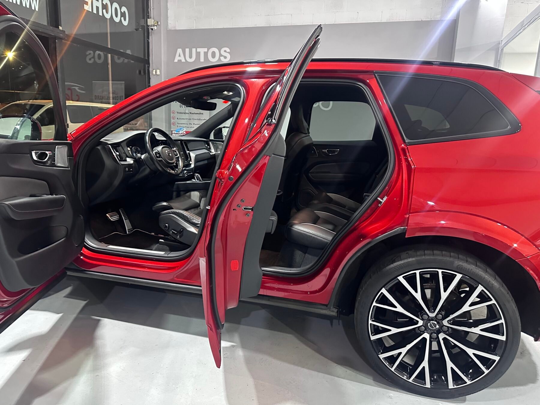 VOLVO XC60  2.0 B5 D AWD RDesign Auto