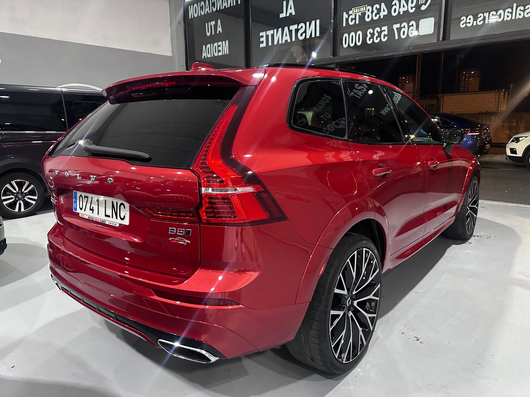 VOLVO XC60  2.0 B5 D AWD RDesign Auto