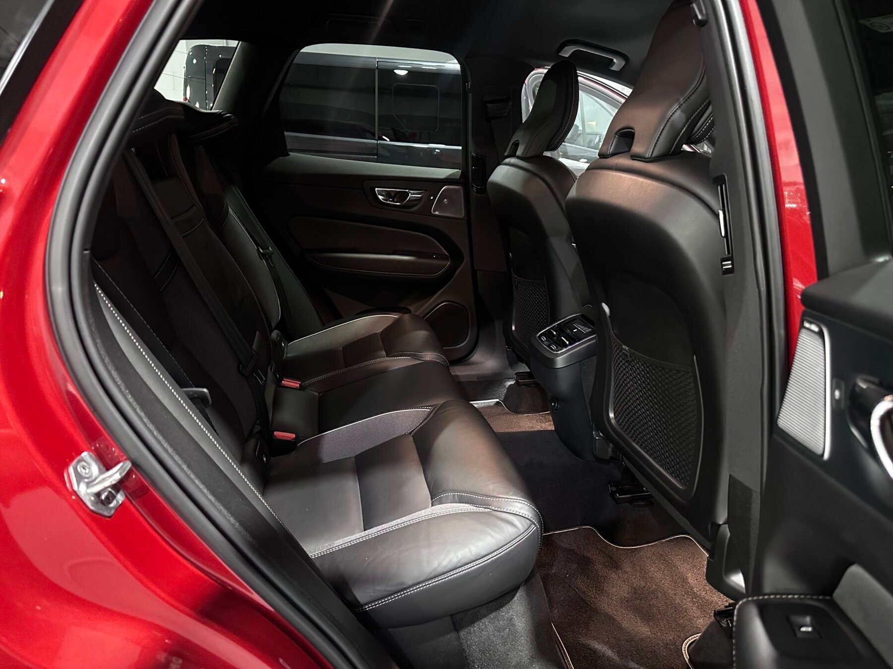 VOLVO XC60  2.0 B5 D AWD RDesign Auto