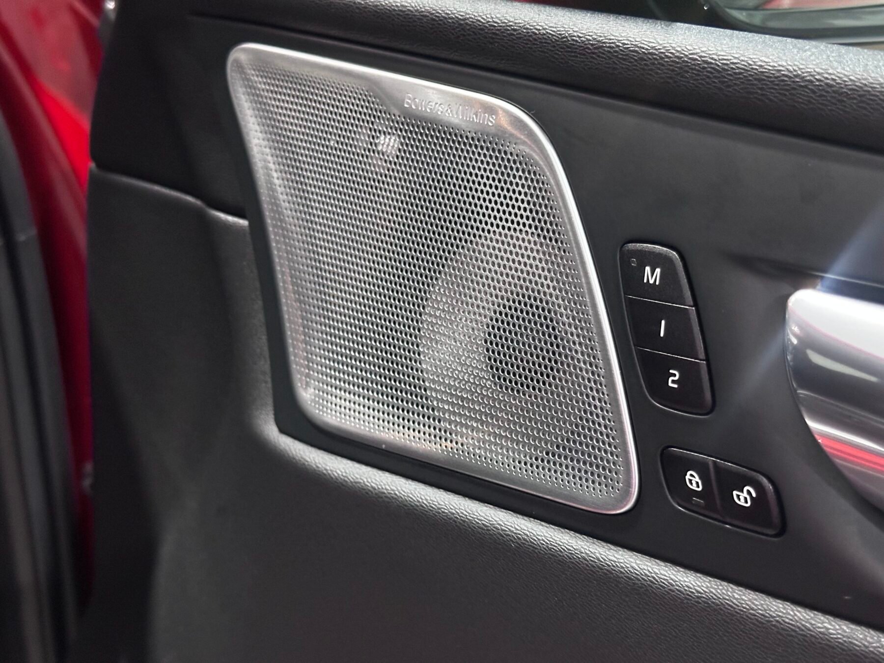 VOLVO XC60  2.0 B5 D AWD RDesign Auto