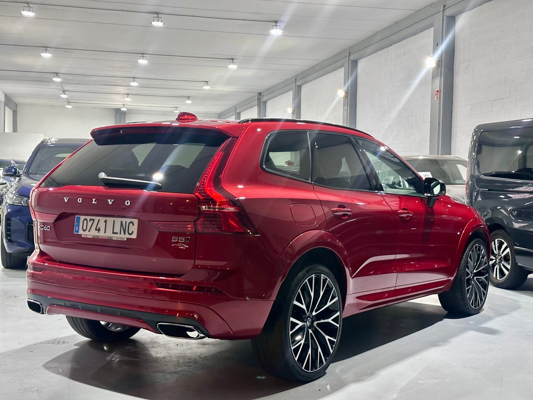 VOLVO XC60  2.0 B5 D AWD RDesign Auto