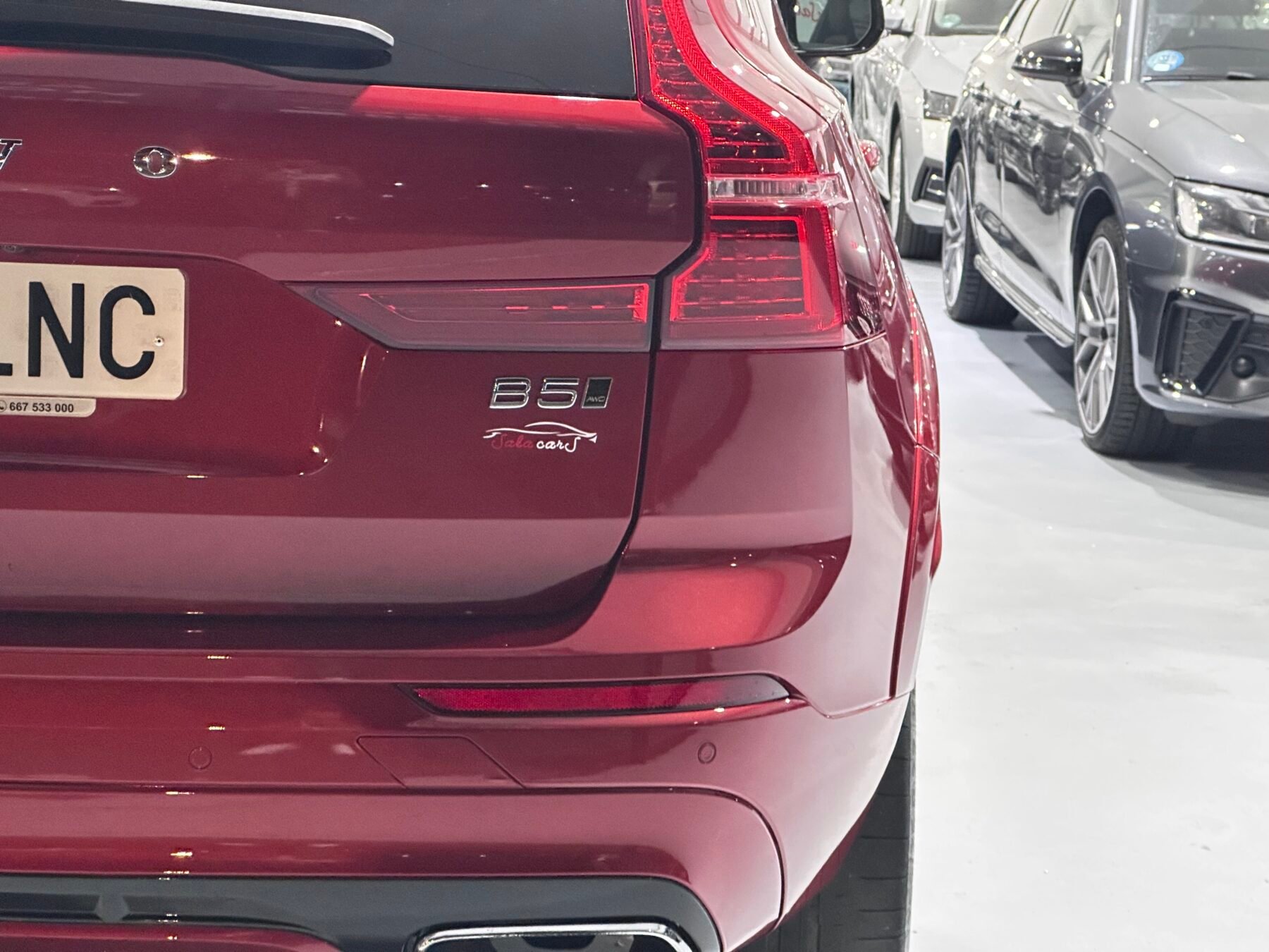 VOLVO XC60  2.0 B5 D AWD RDesign Auto