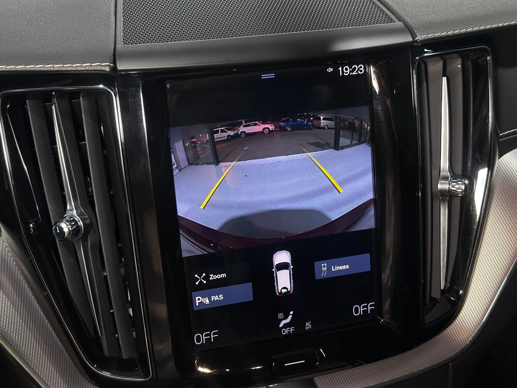 VOLVO XC60  2.0 B5 D AWD RDesign Auto