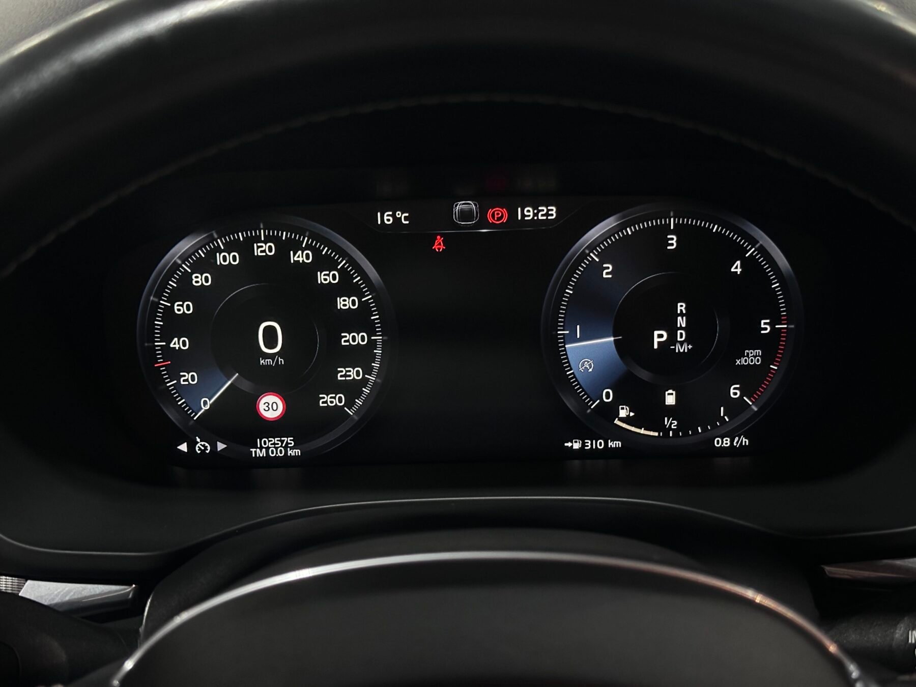 VOLVO XC60  2.0 B5 D AWD RDesign Auto