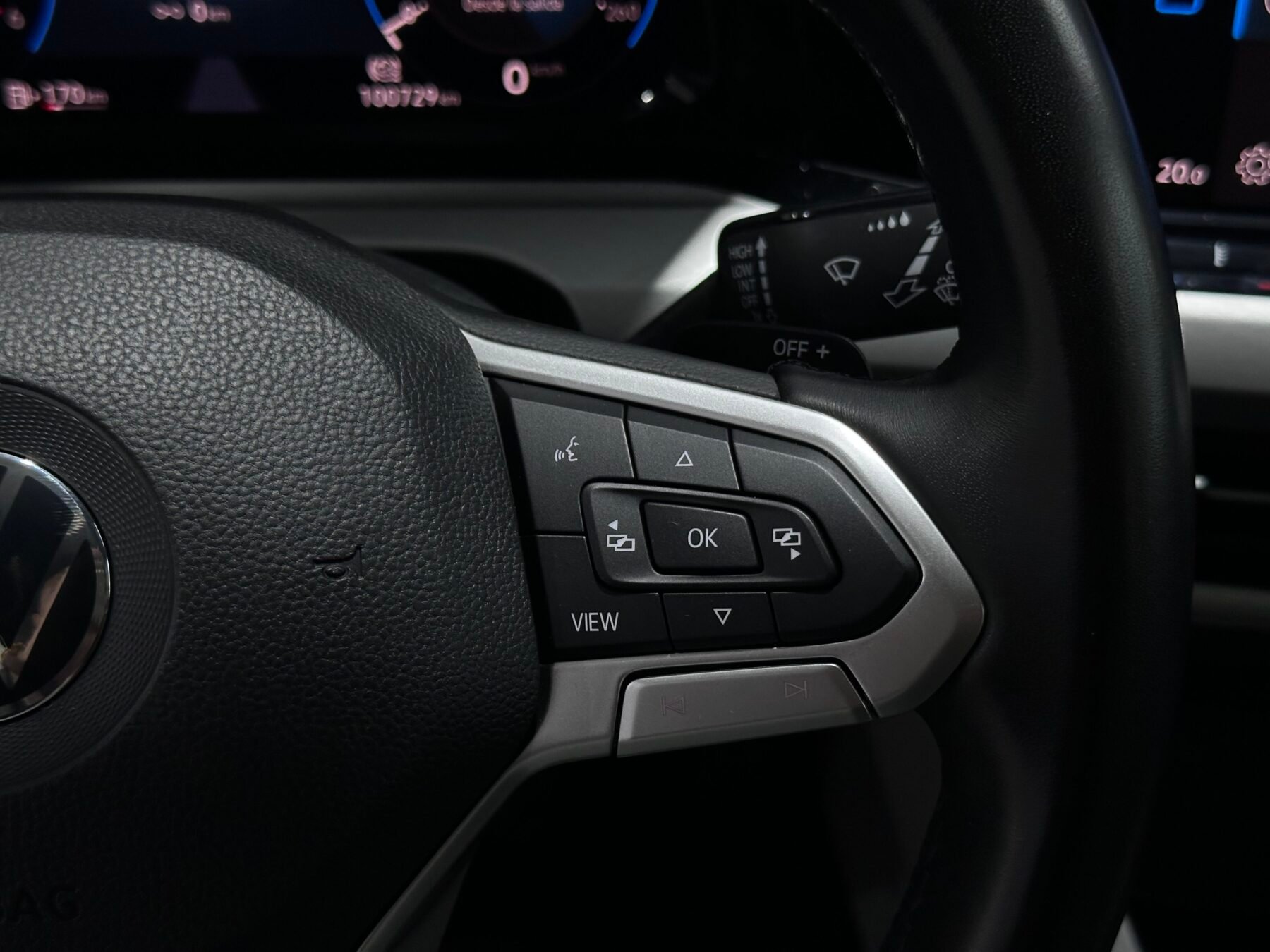 VOLKSWAGEN GOLF Life 2.0 TDI 85WK 115cv DSG variant