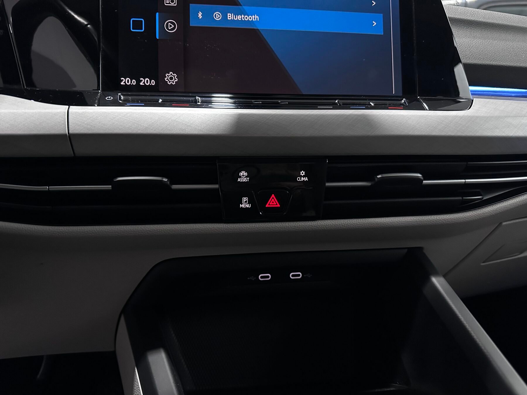 VOLKSWAGEN GOLF Life 2.0 TDI 85WK 115cv DSG variant