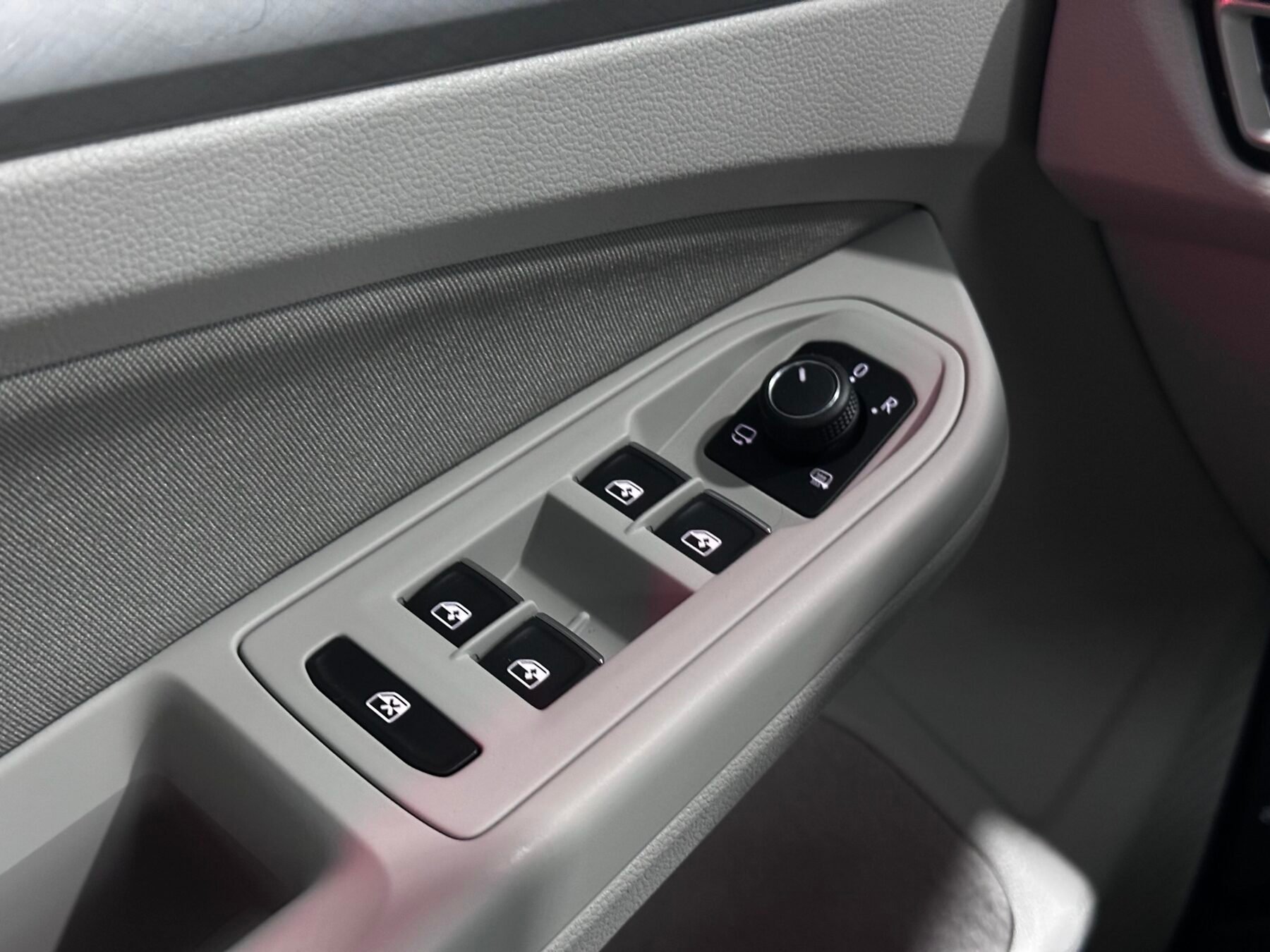 VOLKSWAGEN GOLF Life 2.0 TDI 85WK 115cv DSG variant