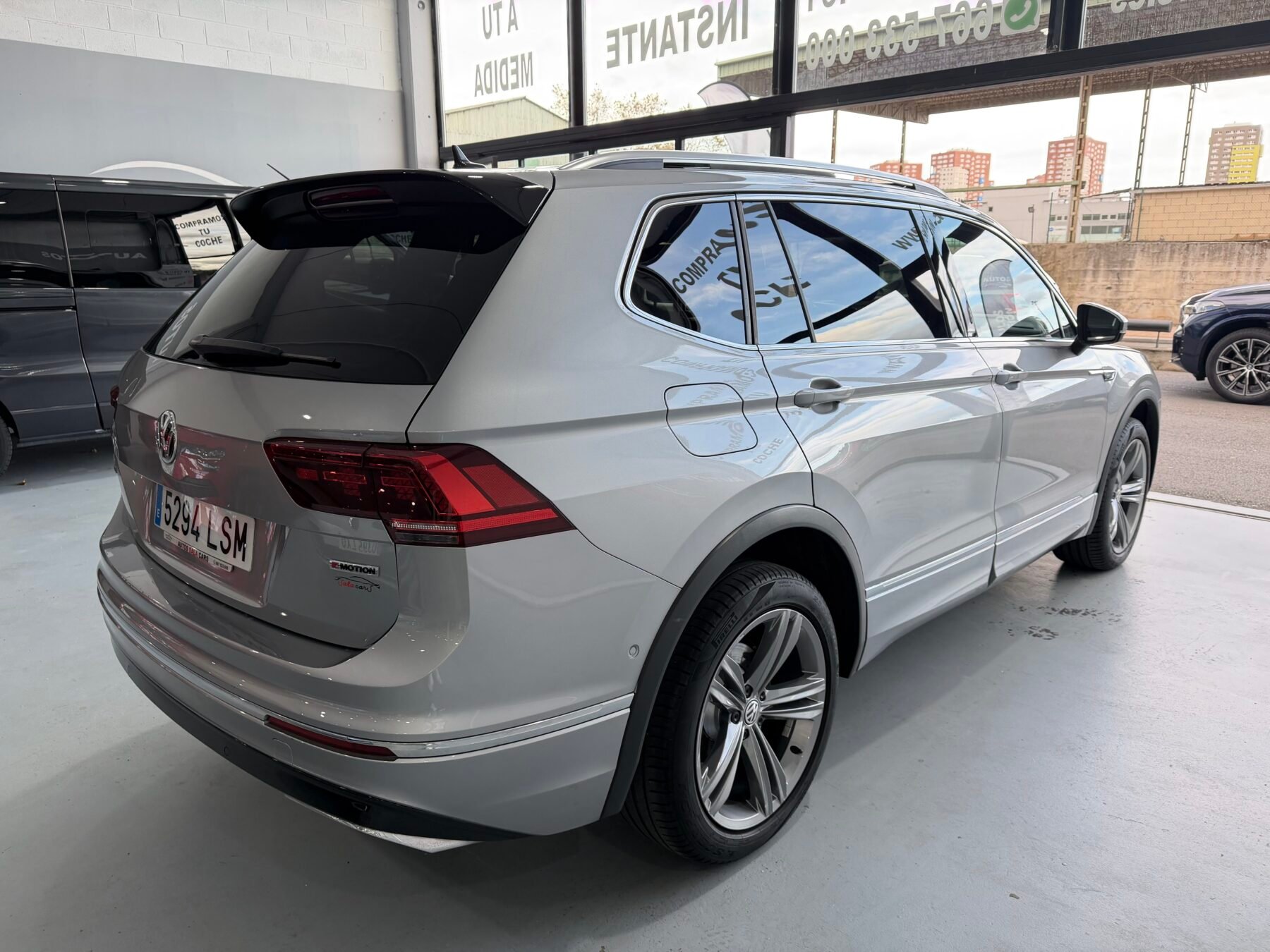 VOLKSWAGEN TIGUAN ALLSPACE RLINE 