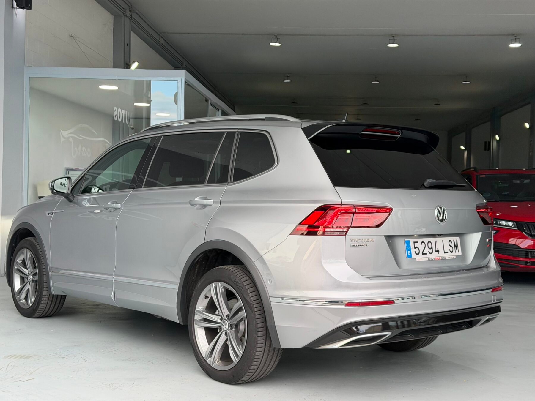 VOLKSWAGEN TIGUAN ALLSPACE RLINE 