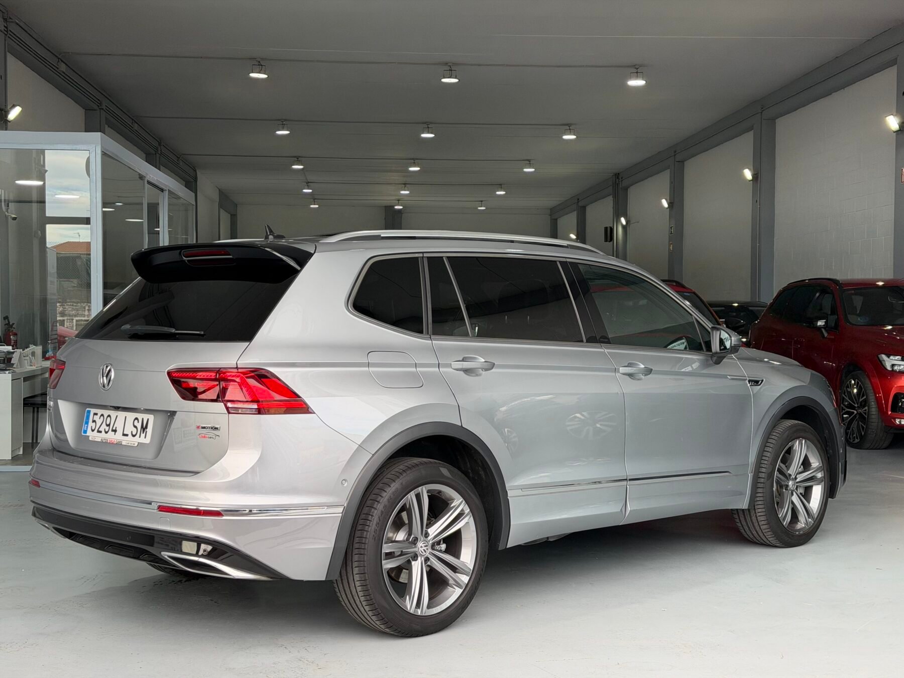 VOLKSWAGEN TIGUAN ALLSPACE RLINE 