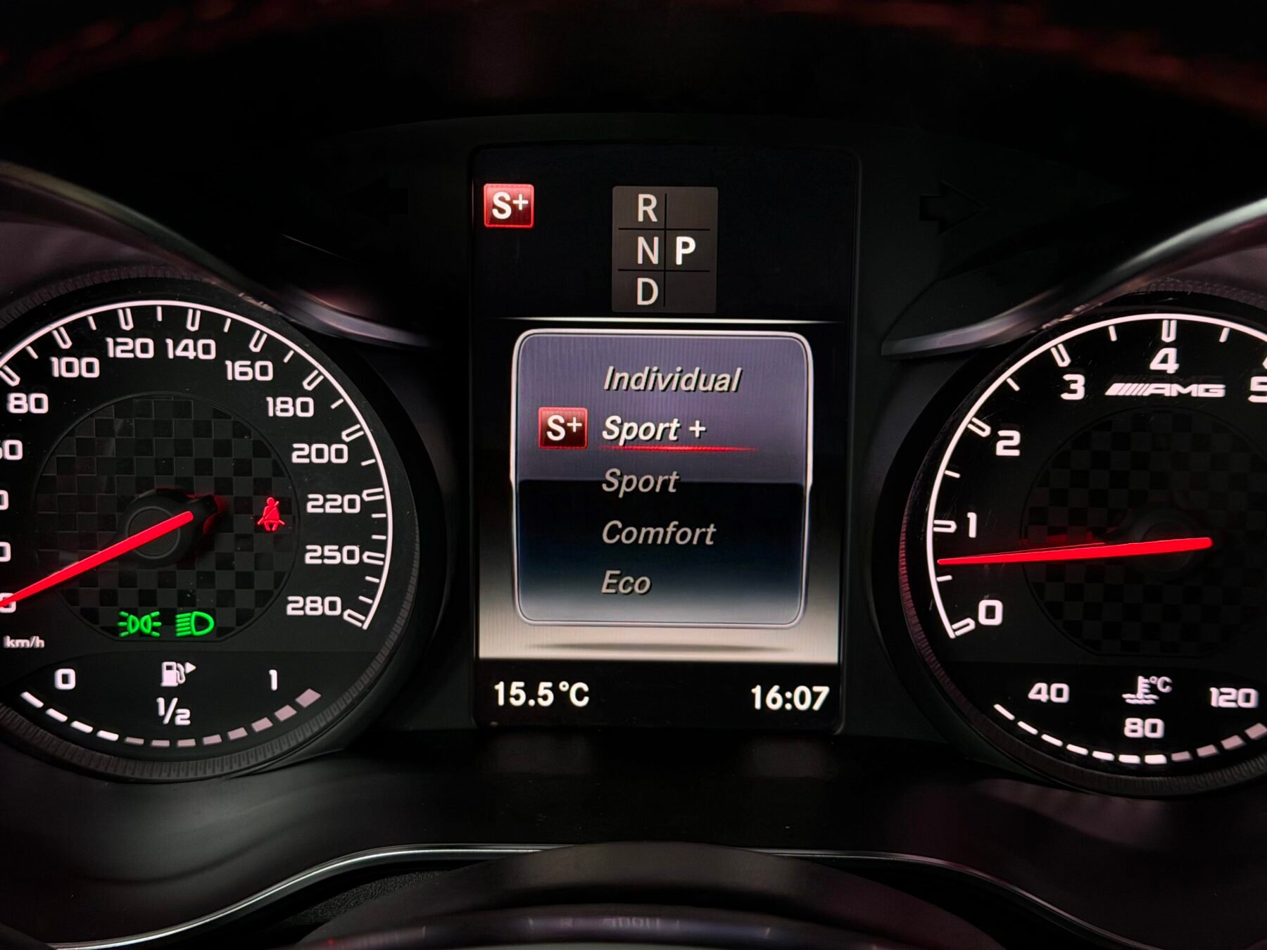 MERCEDES-BENZ GLC COUPE AMG 43 3.0V6 