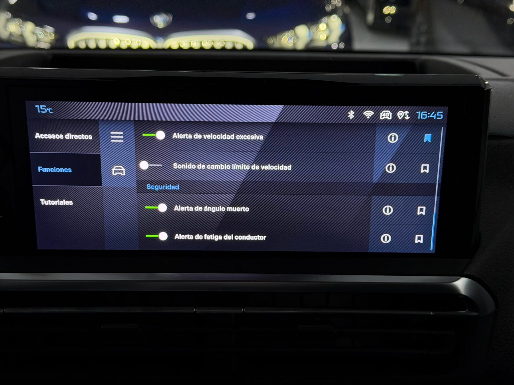 PEUGEOT Travelle PEUGEOT Traveller Business Standard BlueHDi 180 SS EAT8